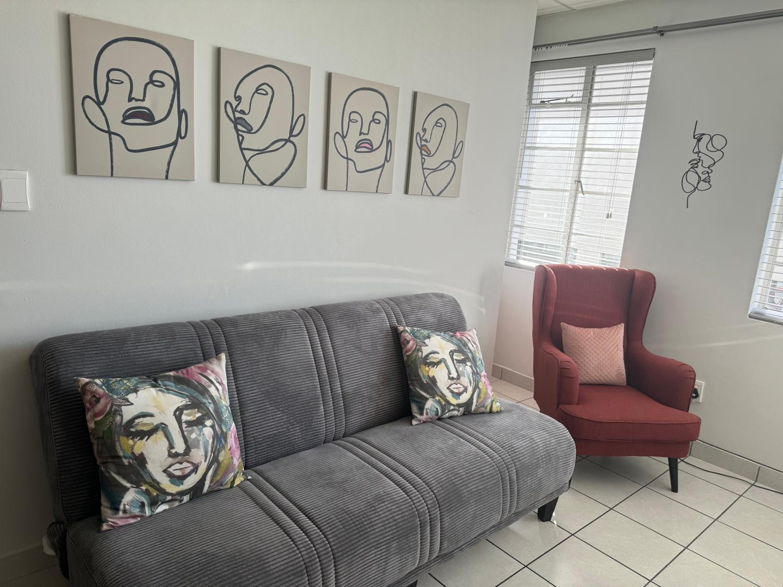 The Silhouette - Paarl - Self Catering Apartment