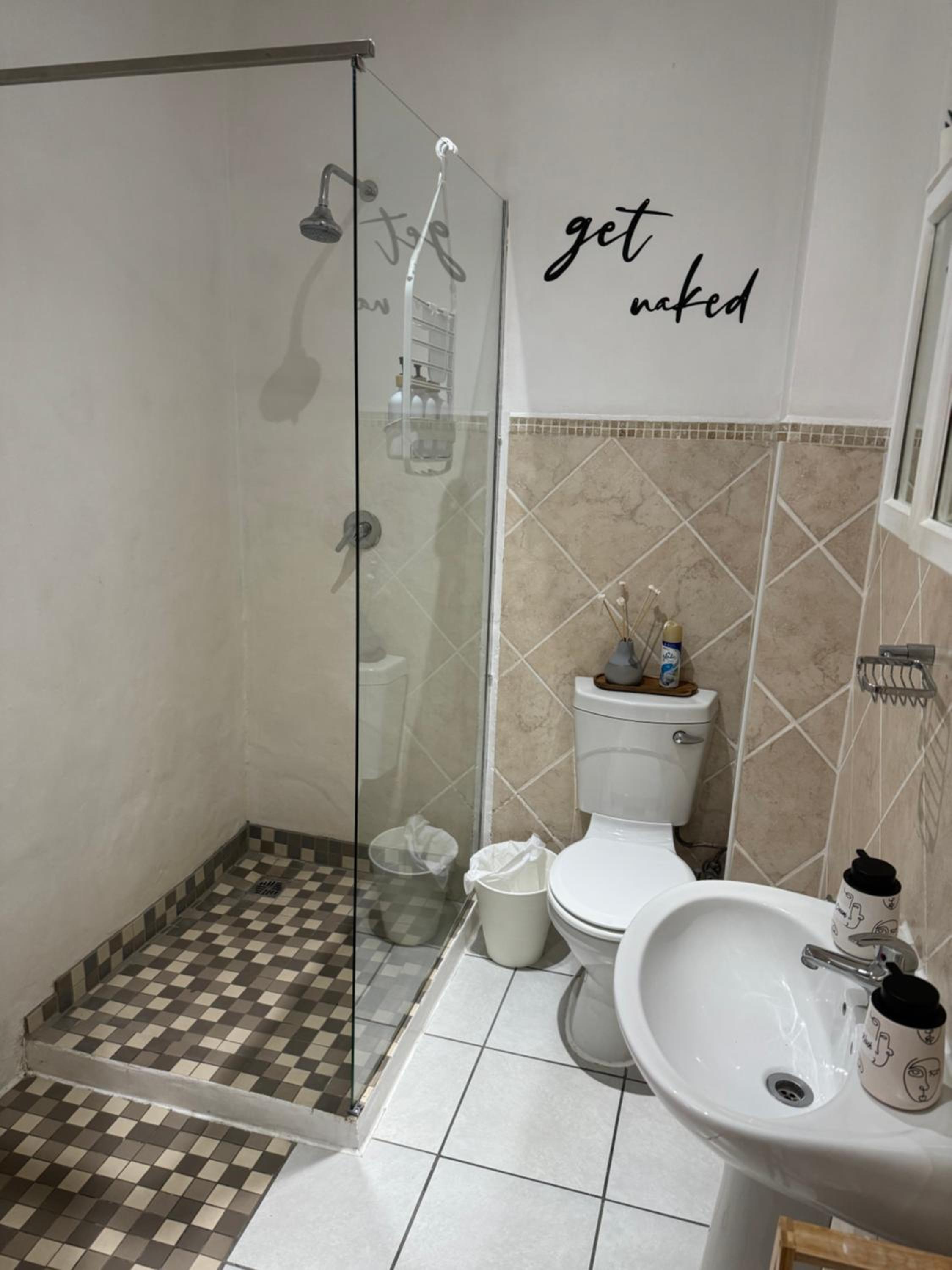 The Silhouette - Paarl - Self Catering Apartment