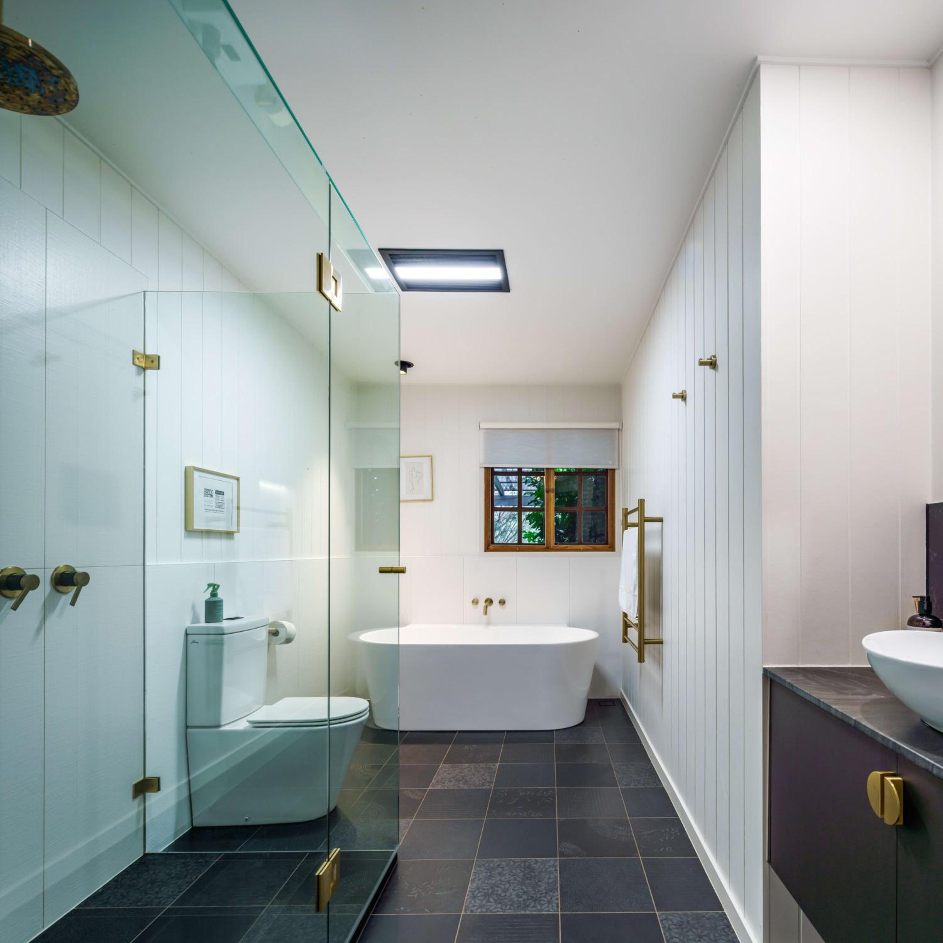 The Hideaway - Chic Farmhouse 15min to beaches