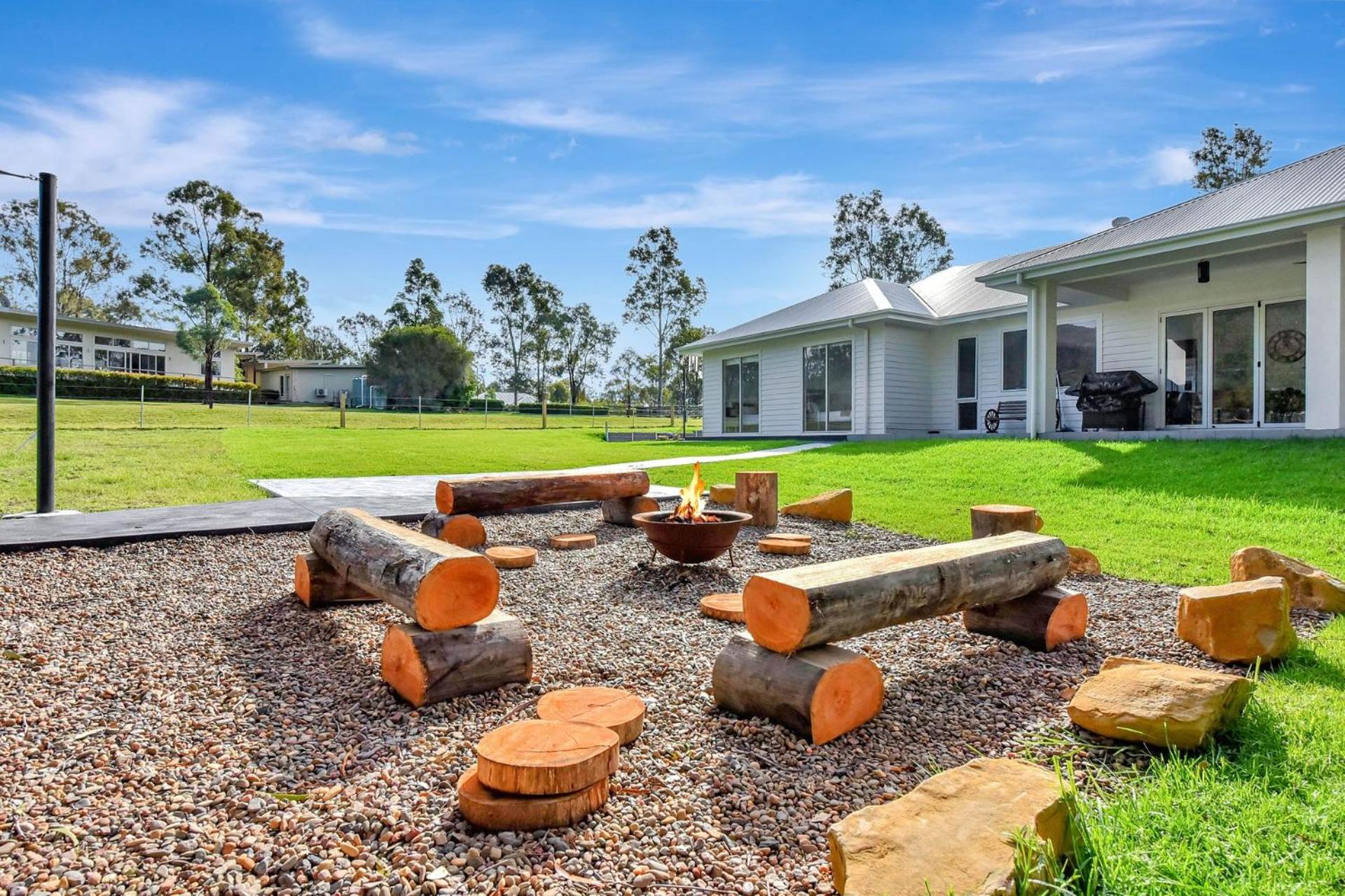 Tranquil Vista Luxury Estate - Your Ultimate Weekend Haven