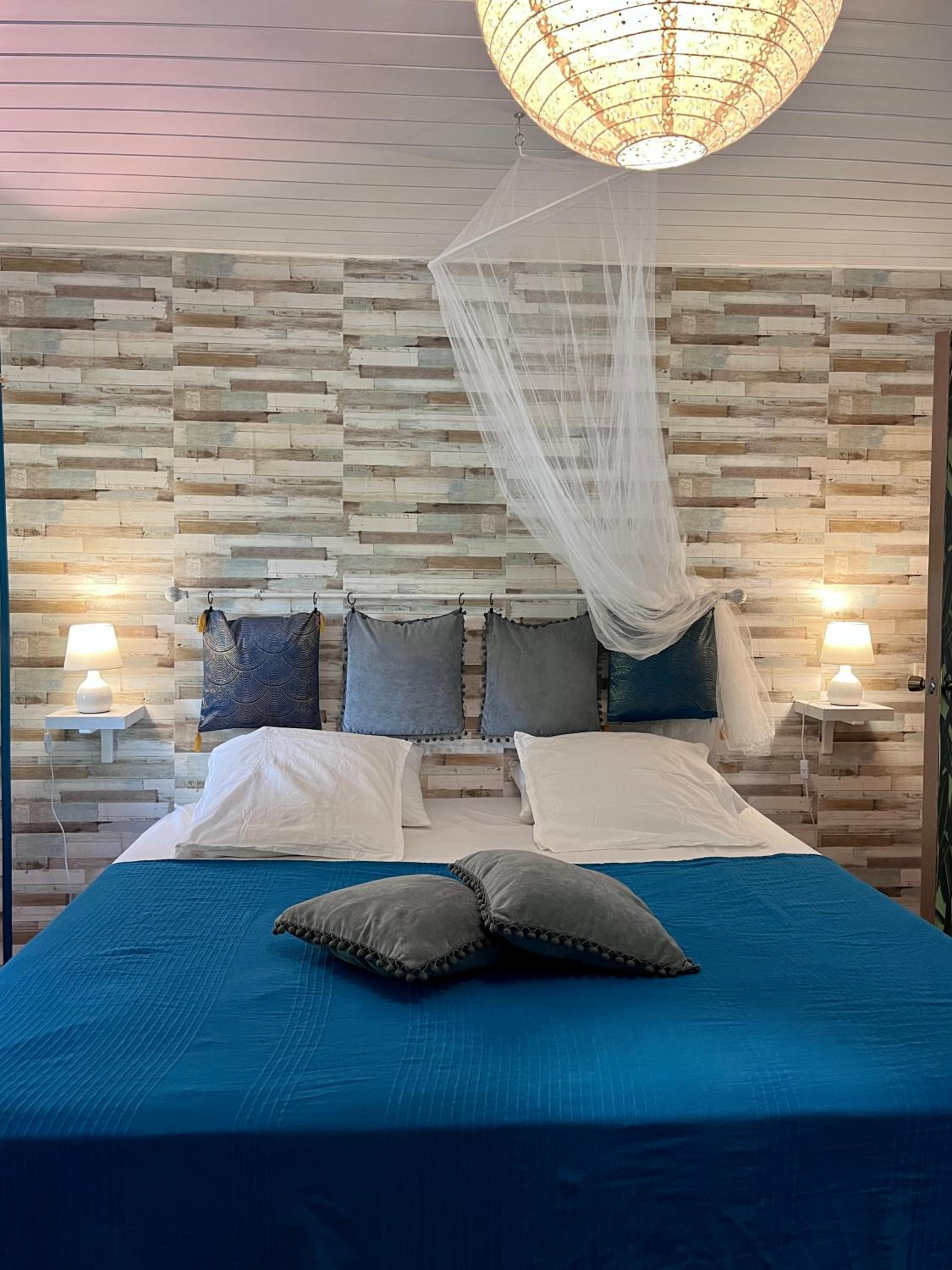 Faaora Lodge, little paradise Moorea view 2