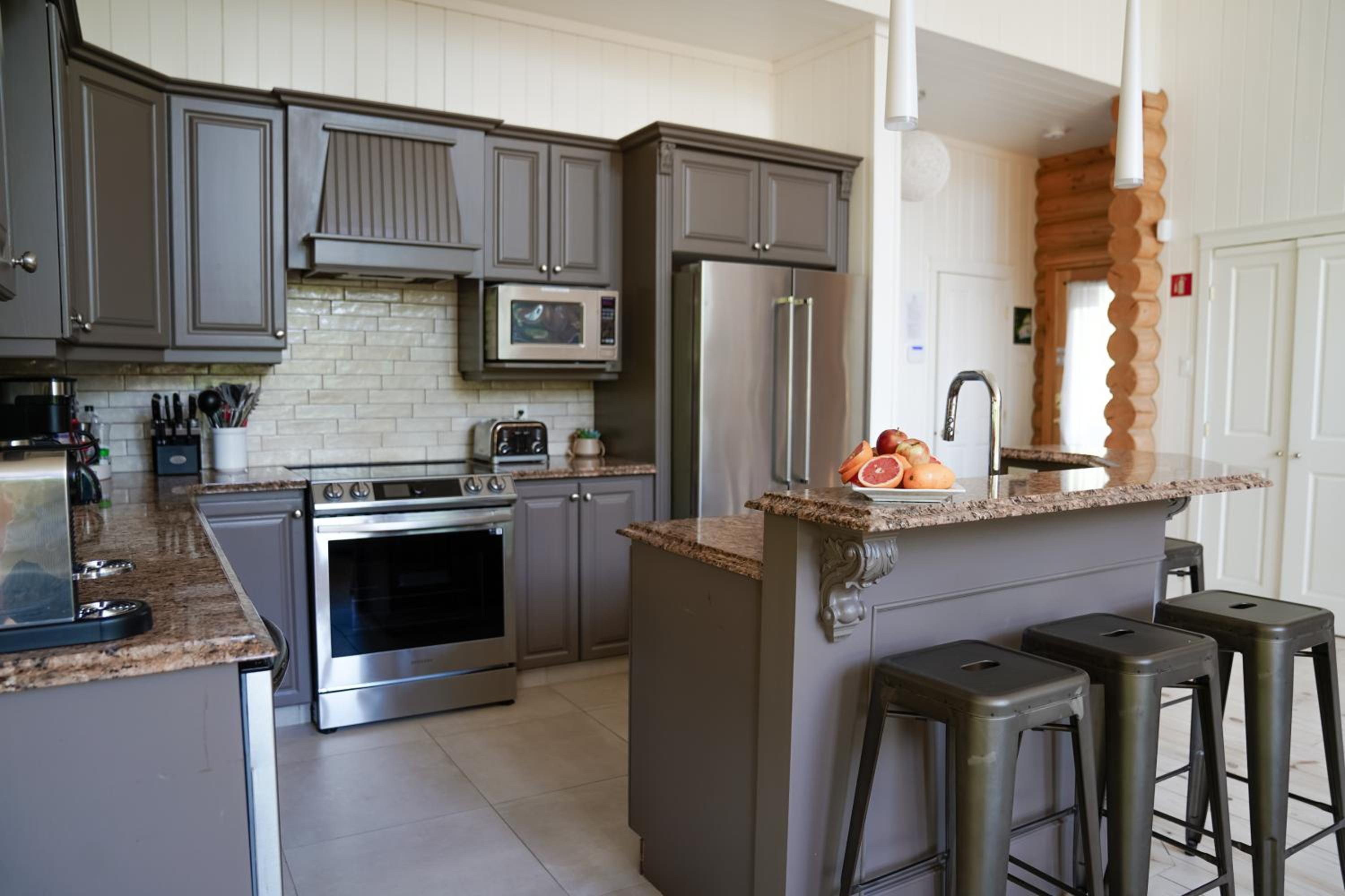 Chalet Golden Bear - Fiddler Lake