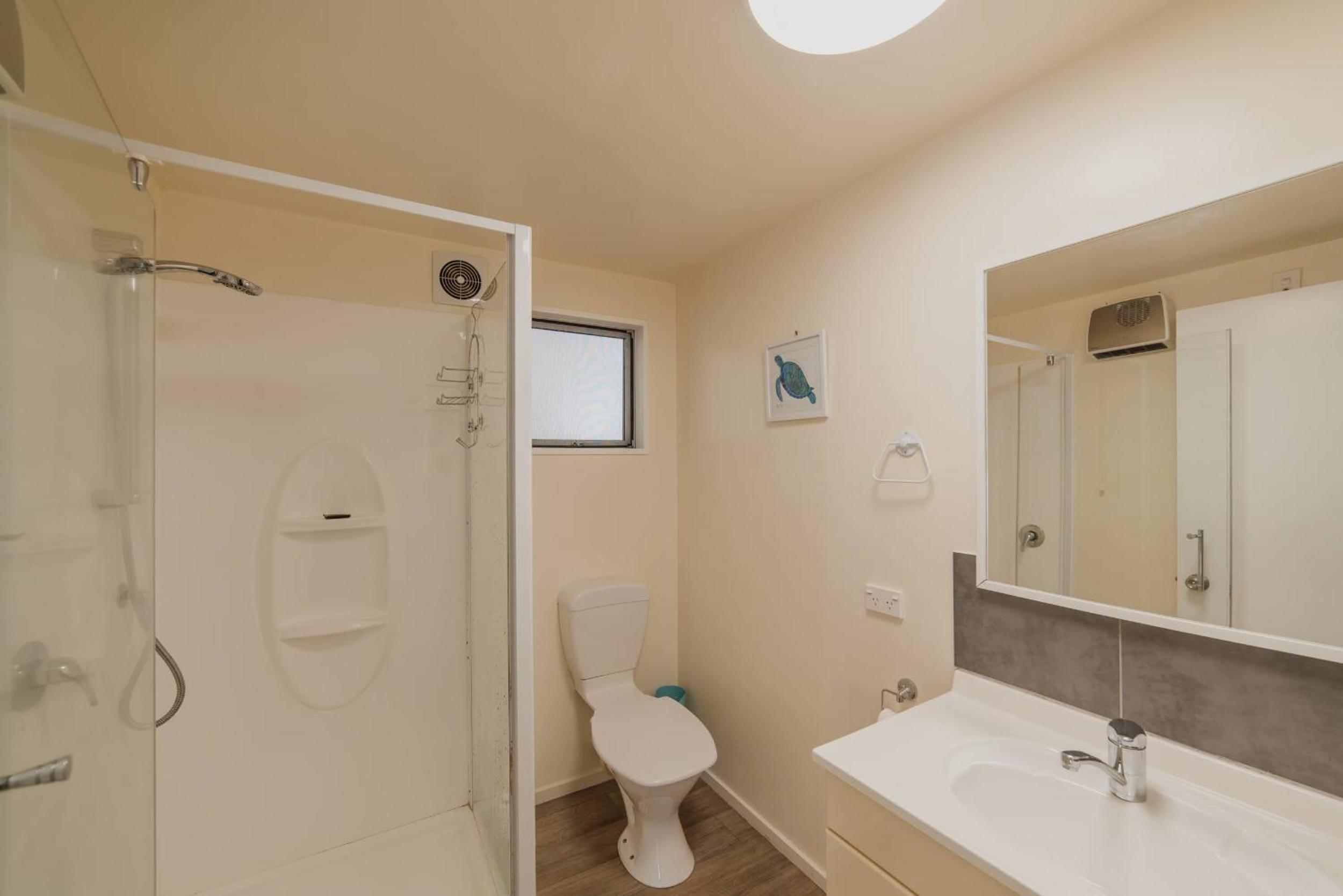 Lake Tekapo Cottages 15