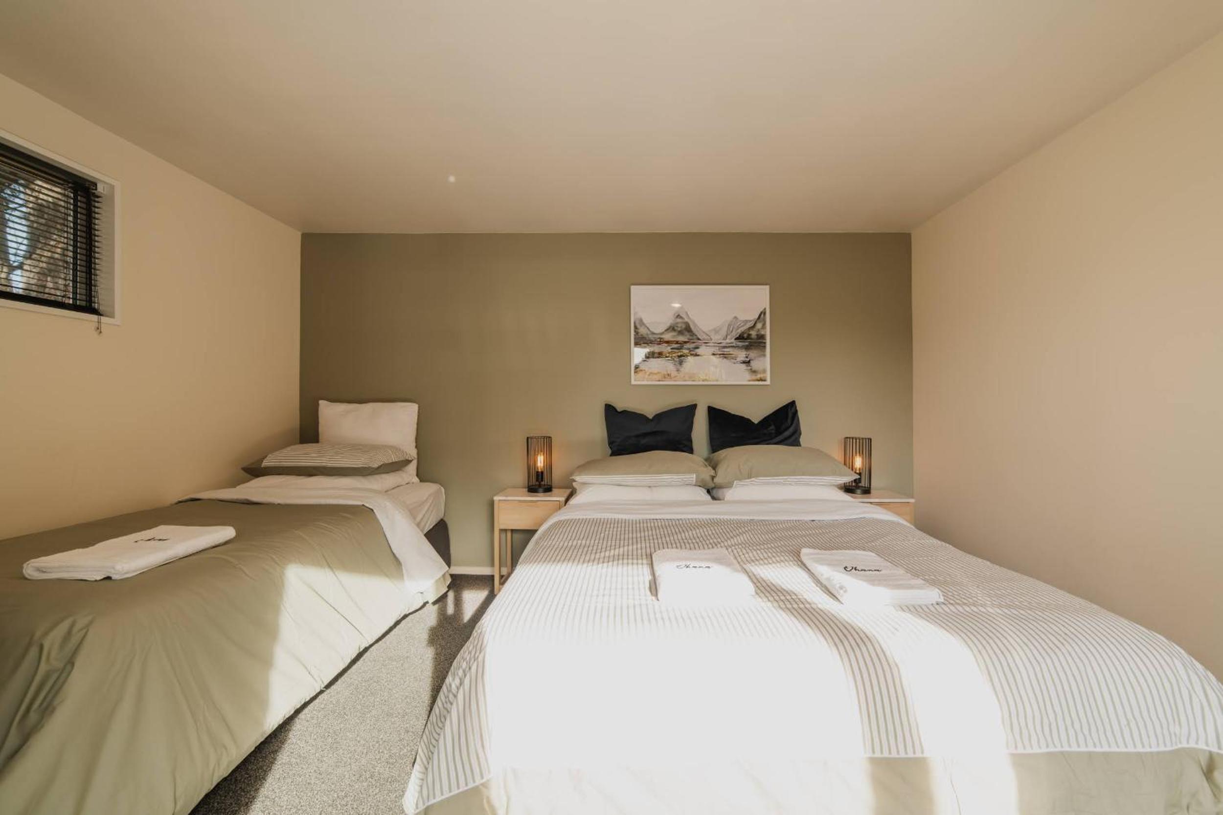 Lake Tekapo Cottages 11