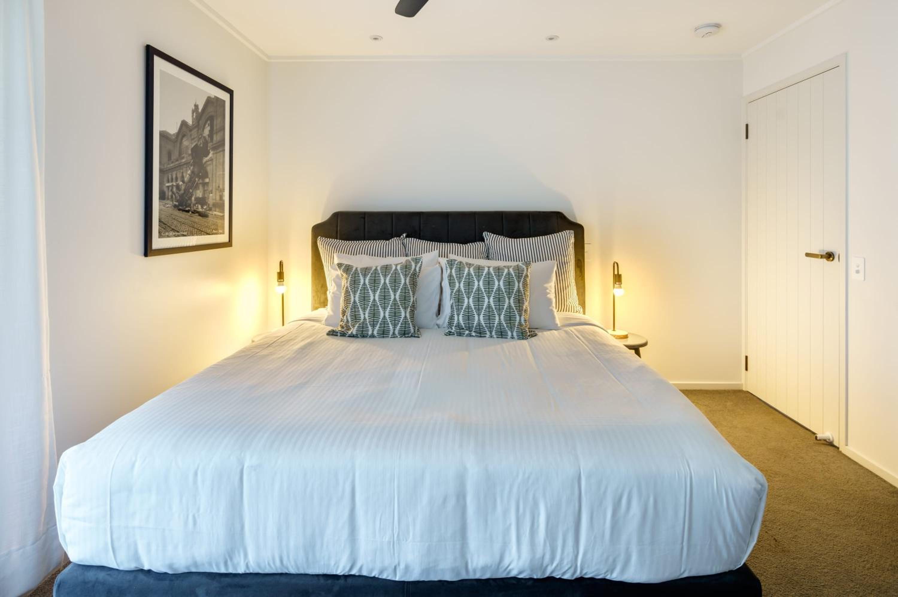 The Hideaway - Chic Farmhouse 15min to beaches