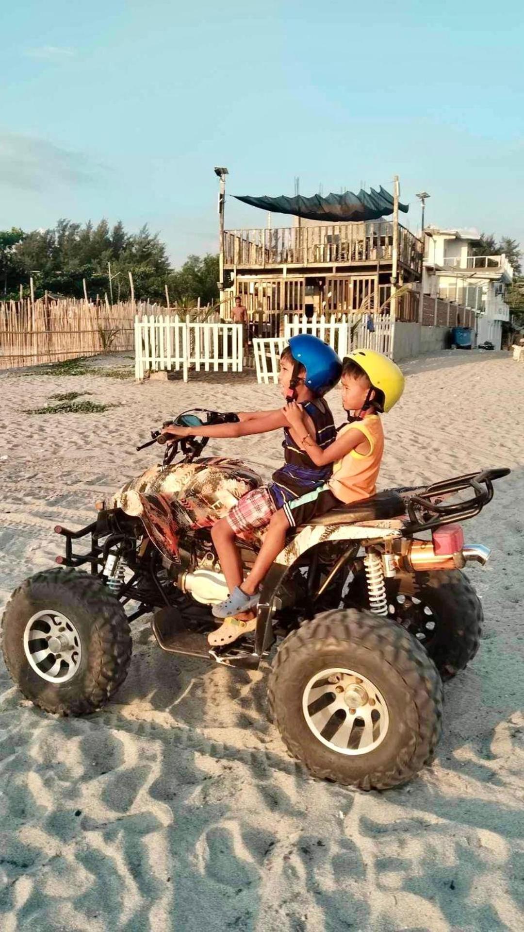 Seasure Beach Resort's Twinnie