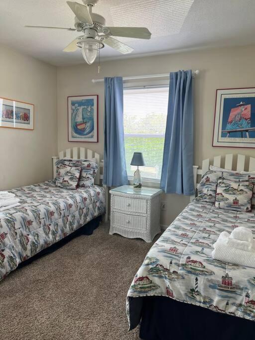 Absolute Beach 4bedrooms-3bath steps to beach view 3