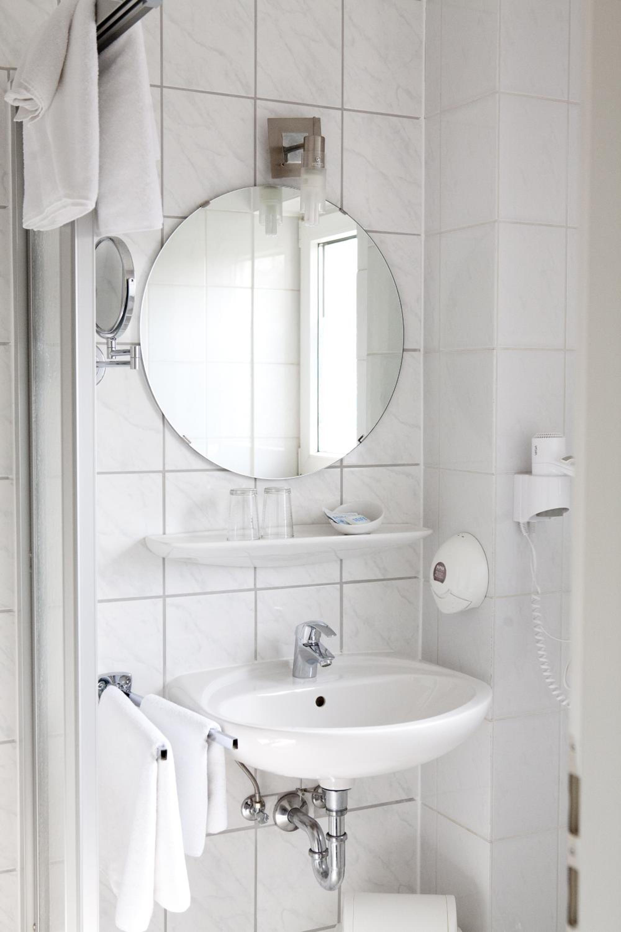 Hotel Asslar - Property Image 9