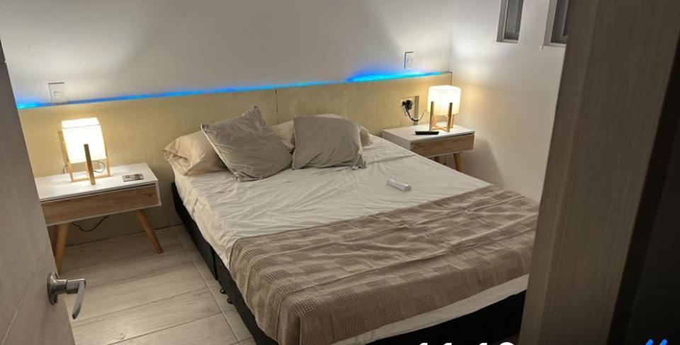 Casa con piscina y campo de golf