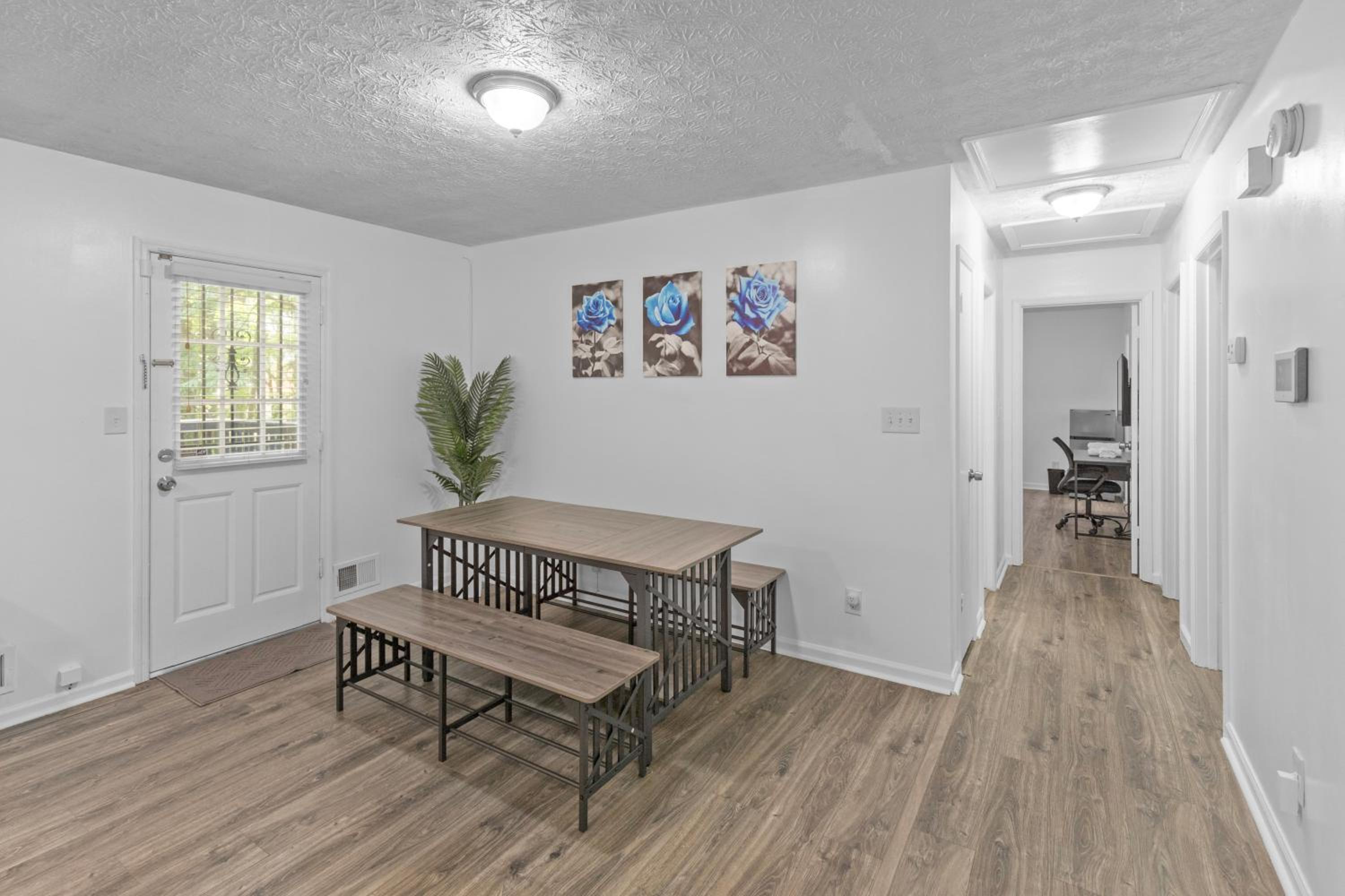 5BD 2BTH Home Near Hartsfield Jackson Airport view 5
