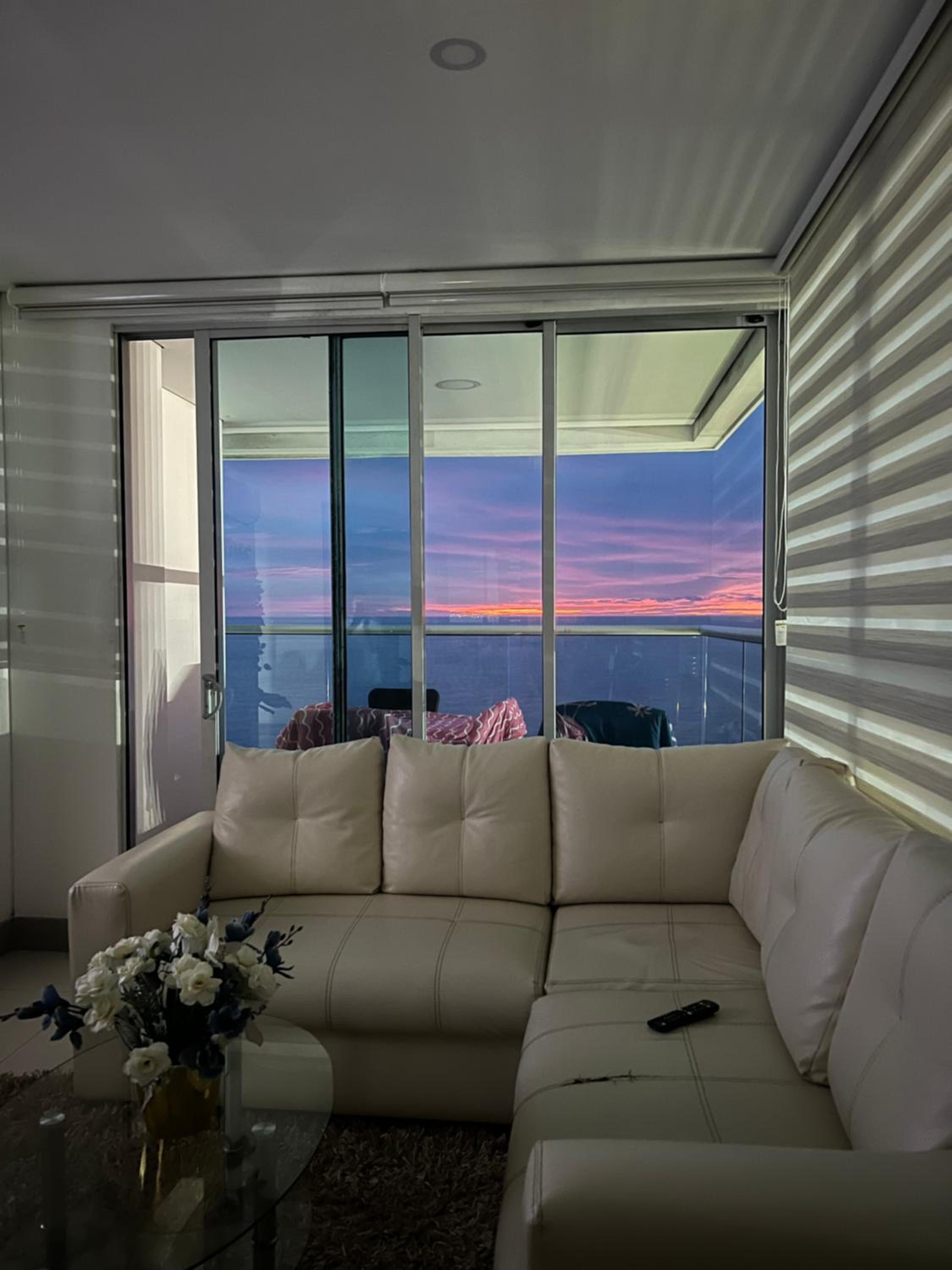 Beachfront Luxurious Apartment, Palmetto Beach