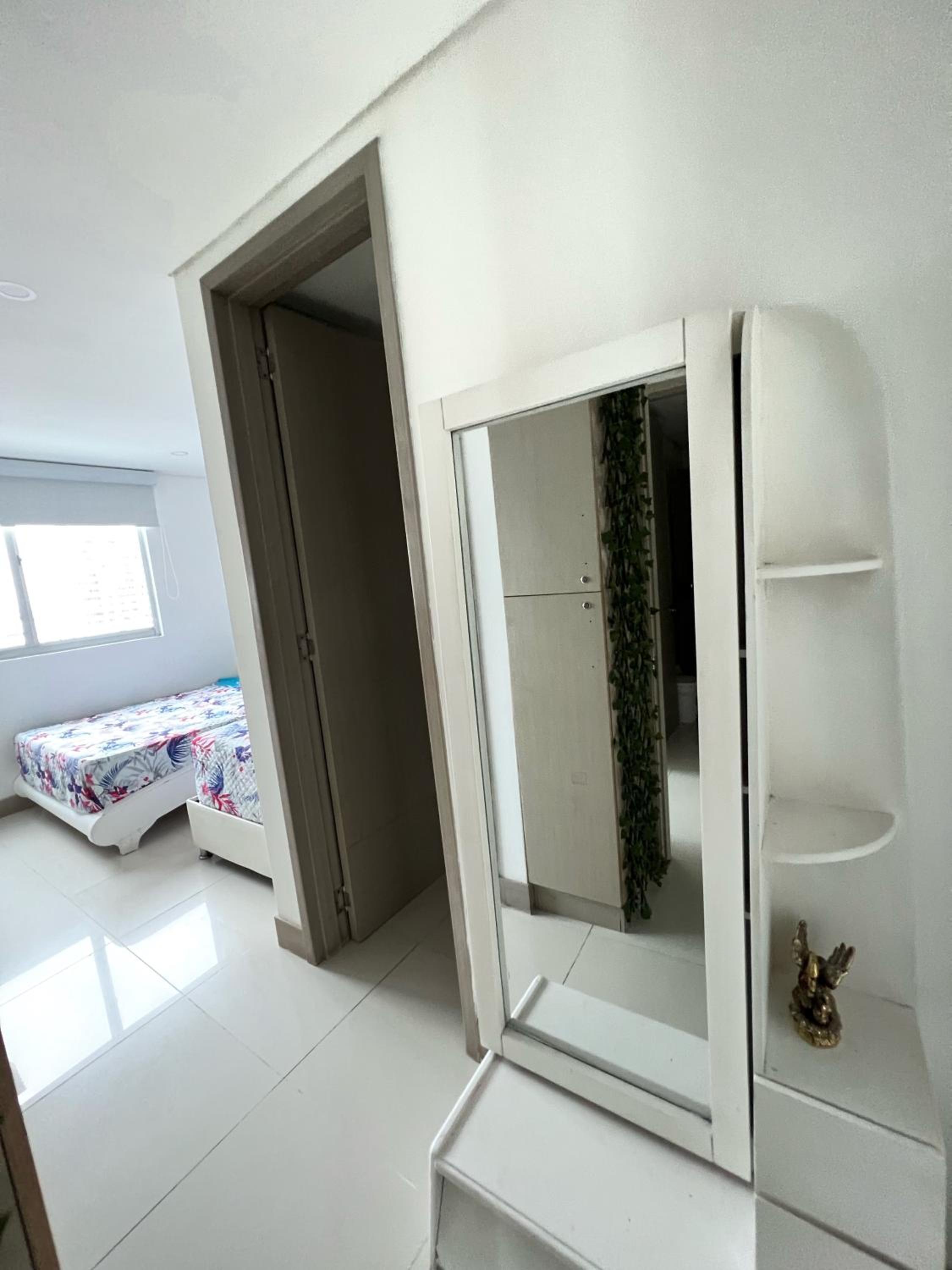 Beachfront Luxurious Apartment, Palmetto Beach