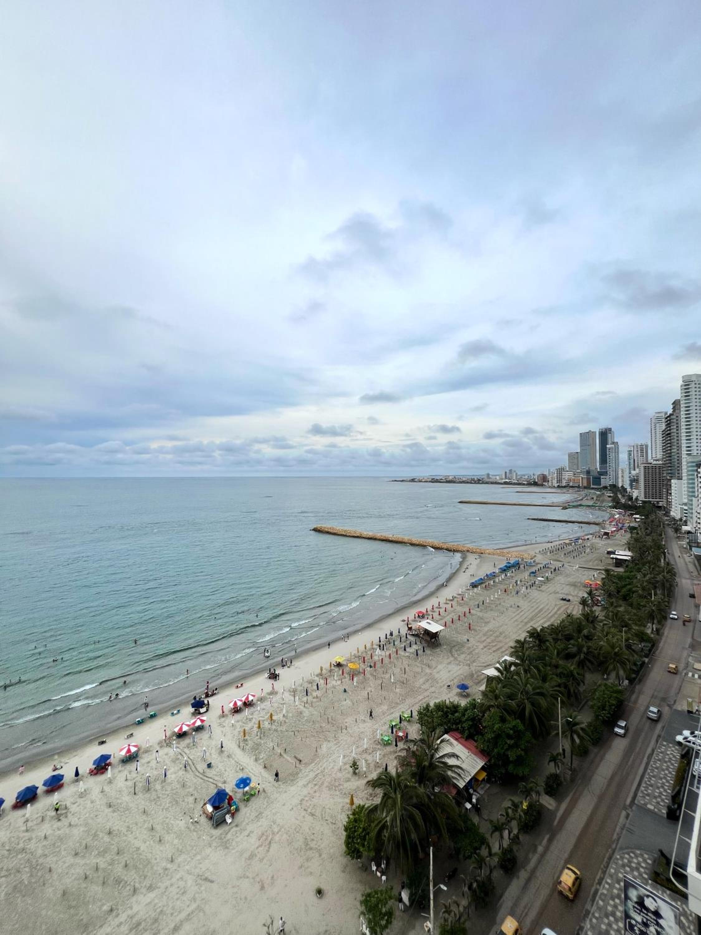 Beachfront Luxurious Apartment, Palmetto Beach