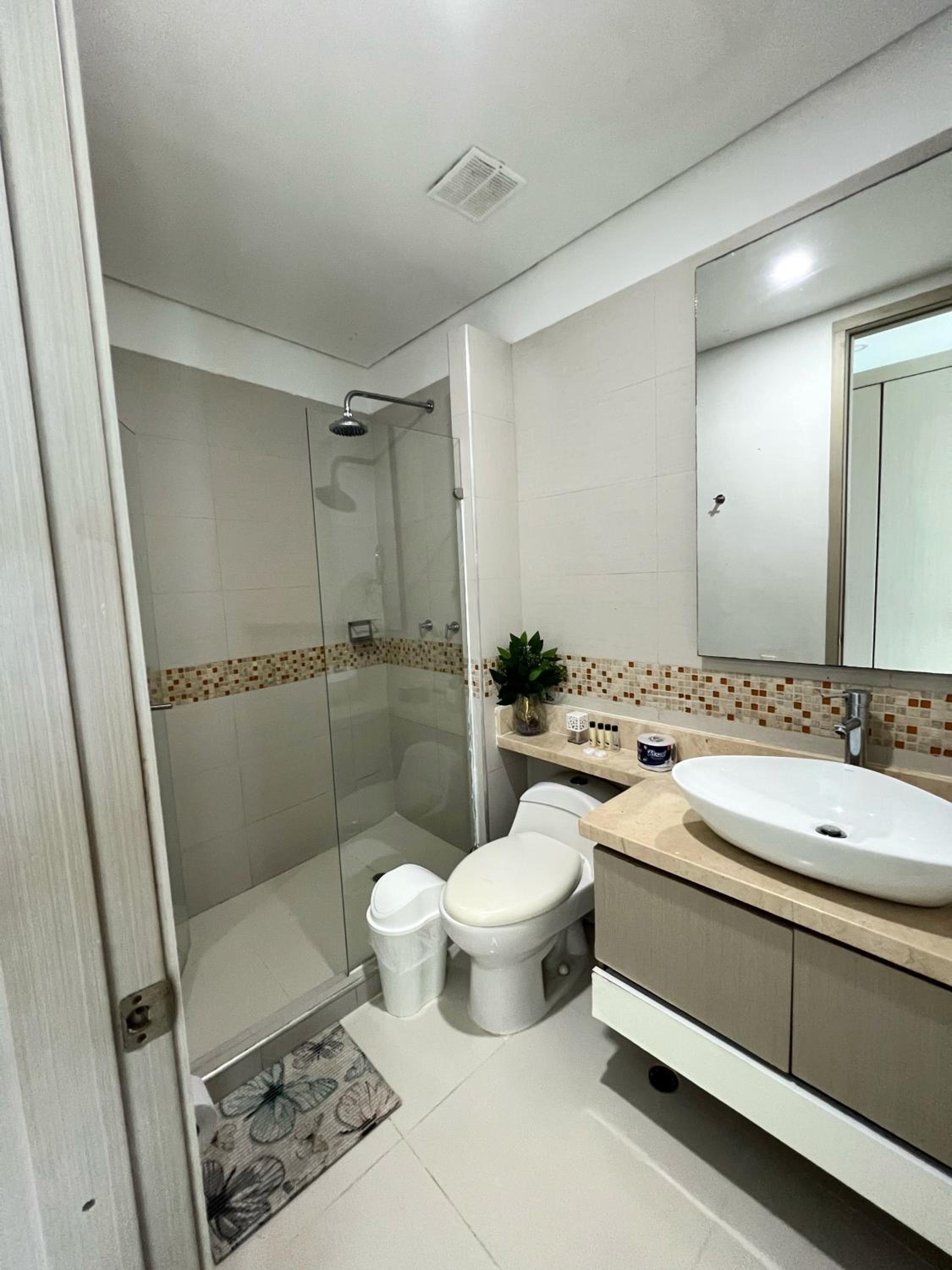 Beachfront Luxurious Apartment, Palmetto Beach