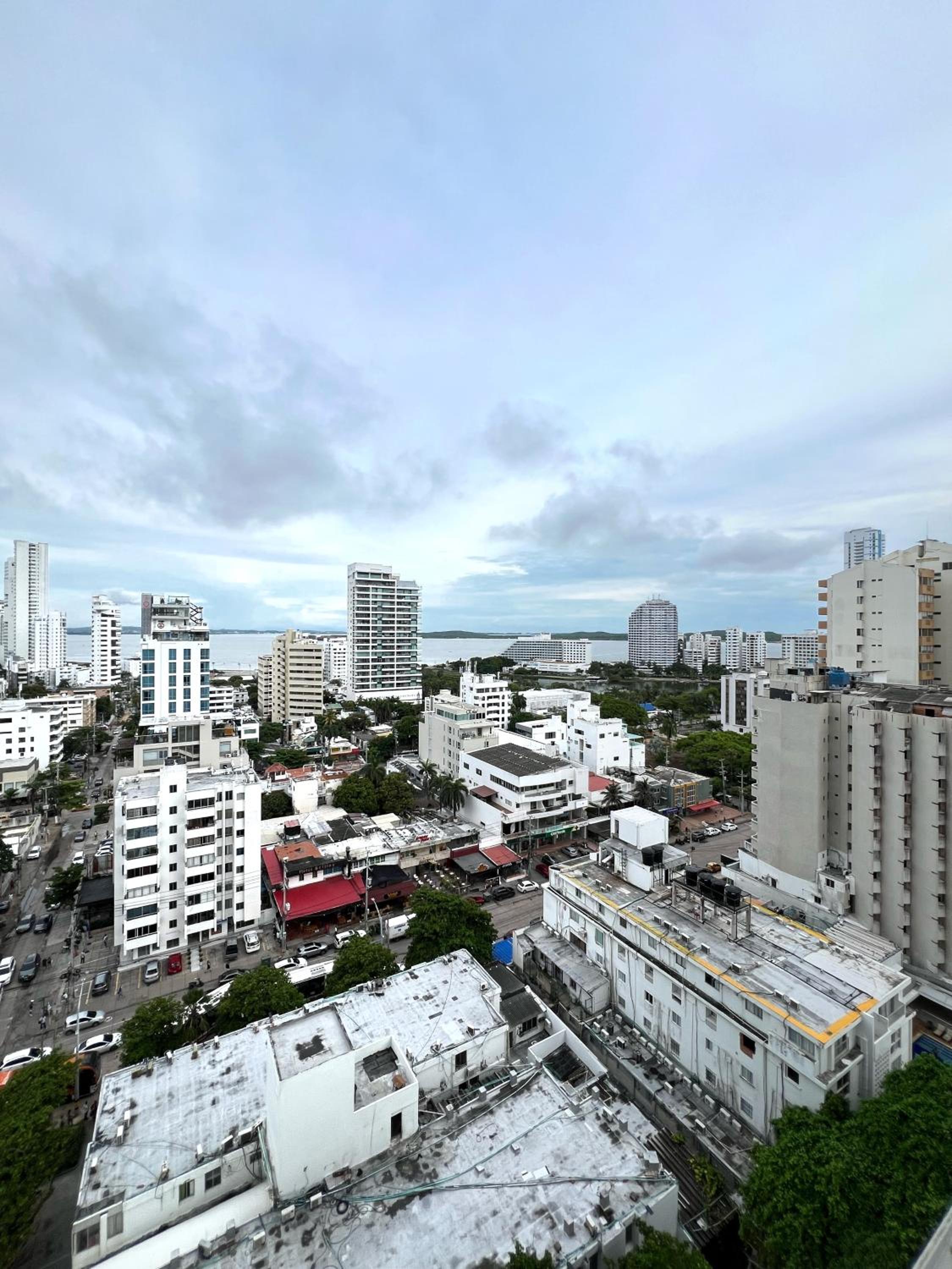 Beachfront Luxurious Apartment, Palmetto Beach