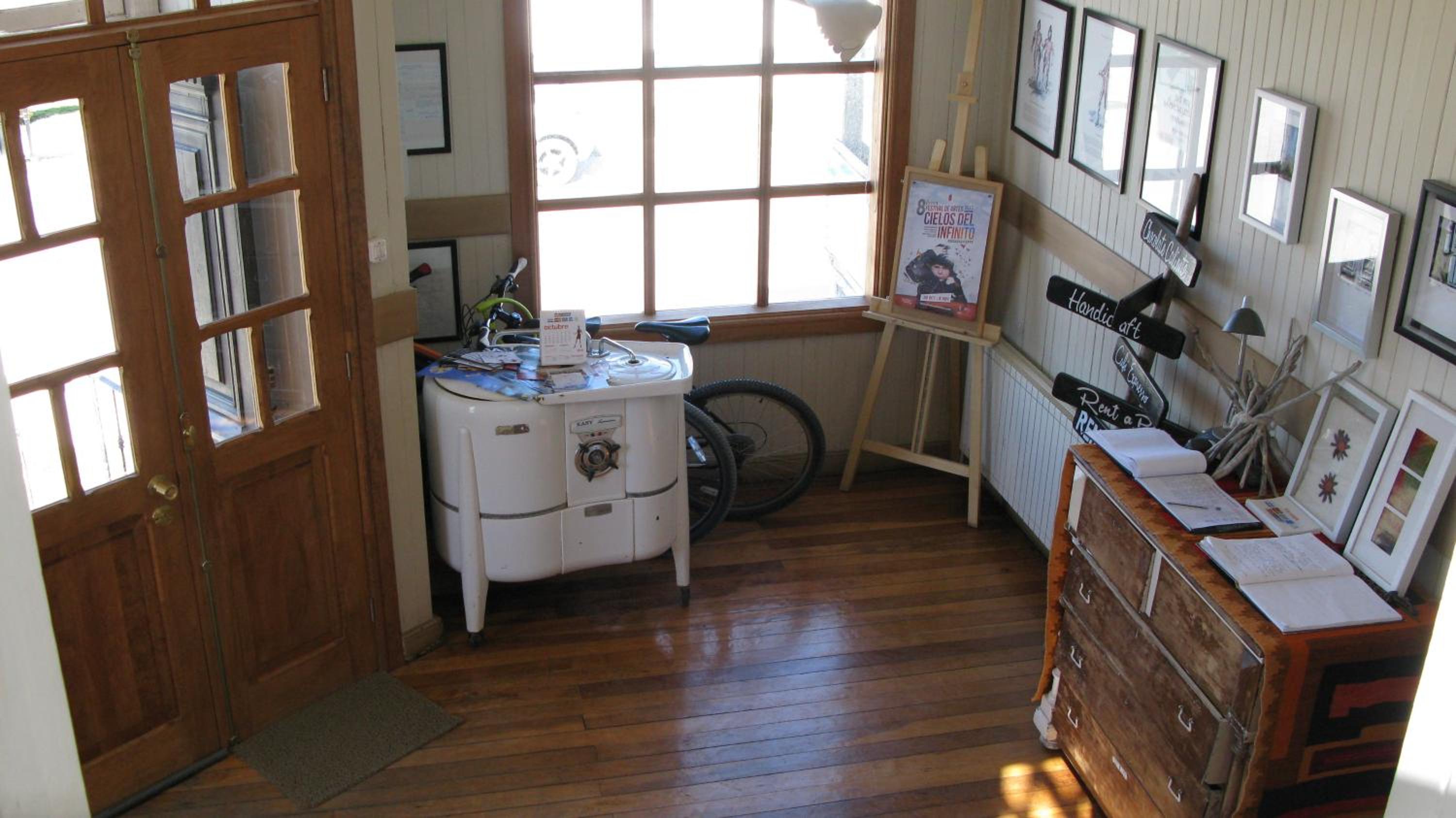 Yendegaia House