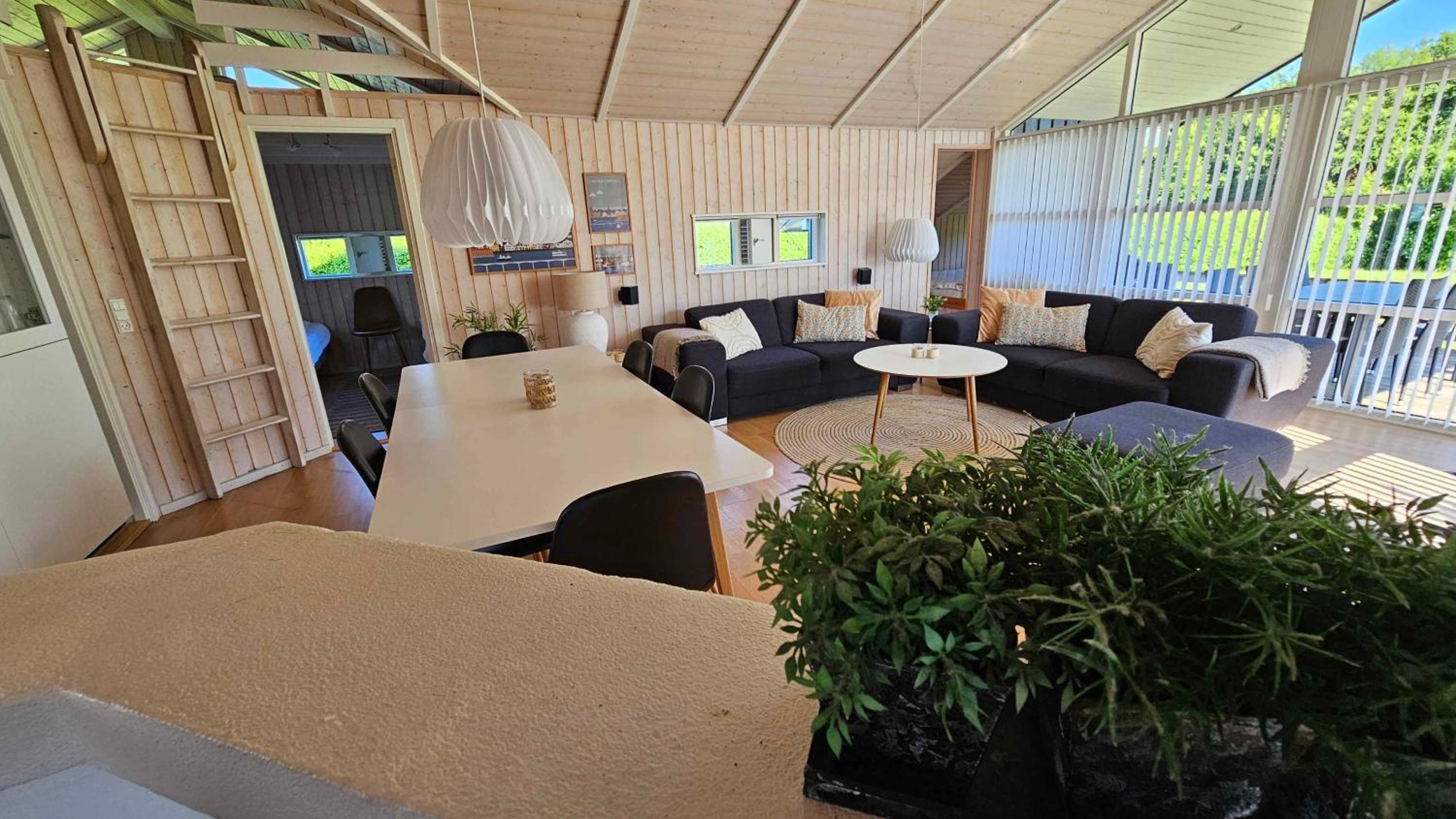 Cozy And Modern Holiday Home With All Equipment