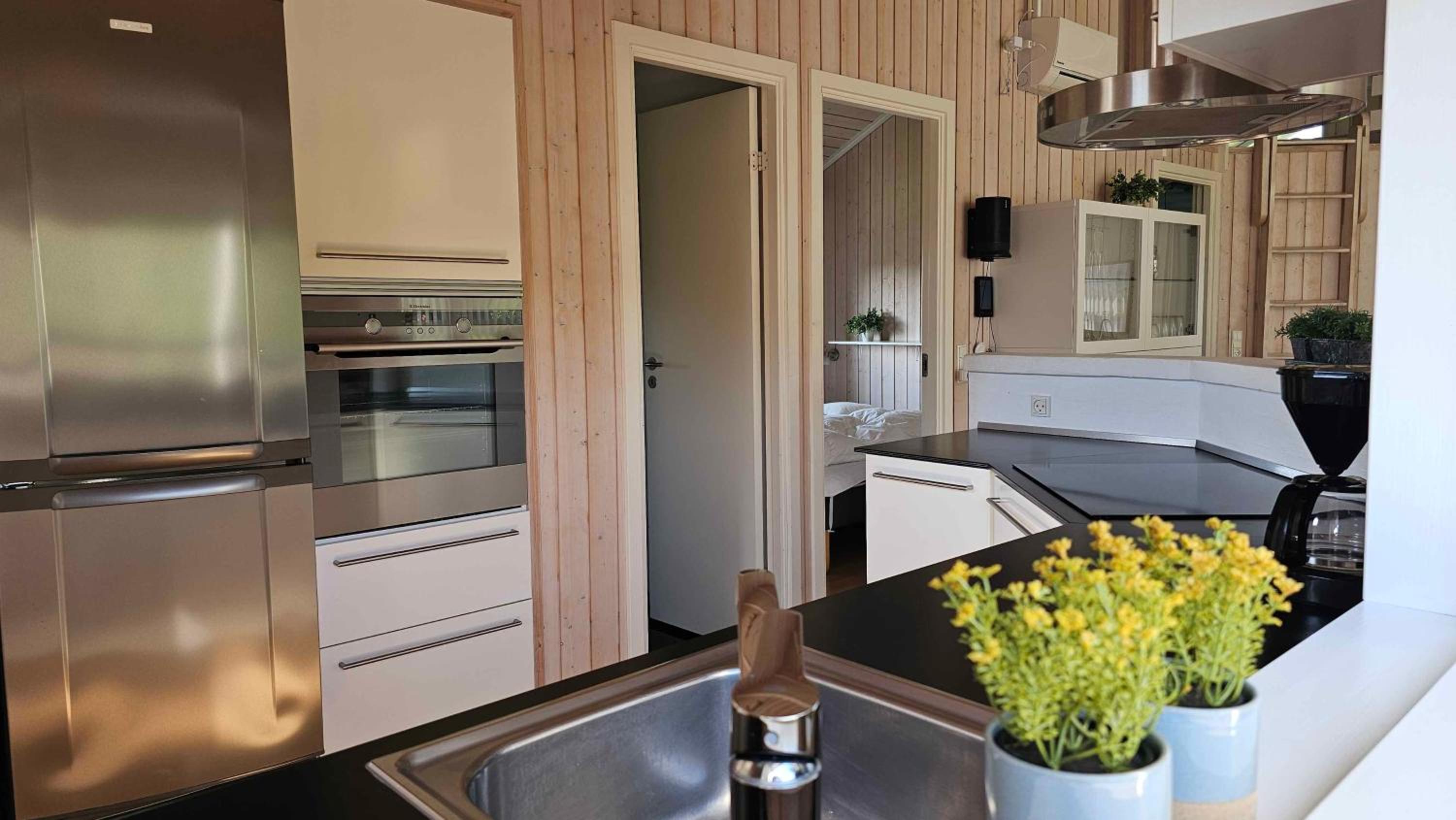Cozy And Modern Holiday Home With All Equipment
