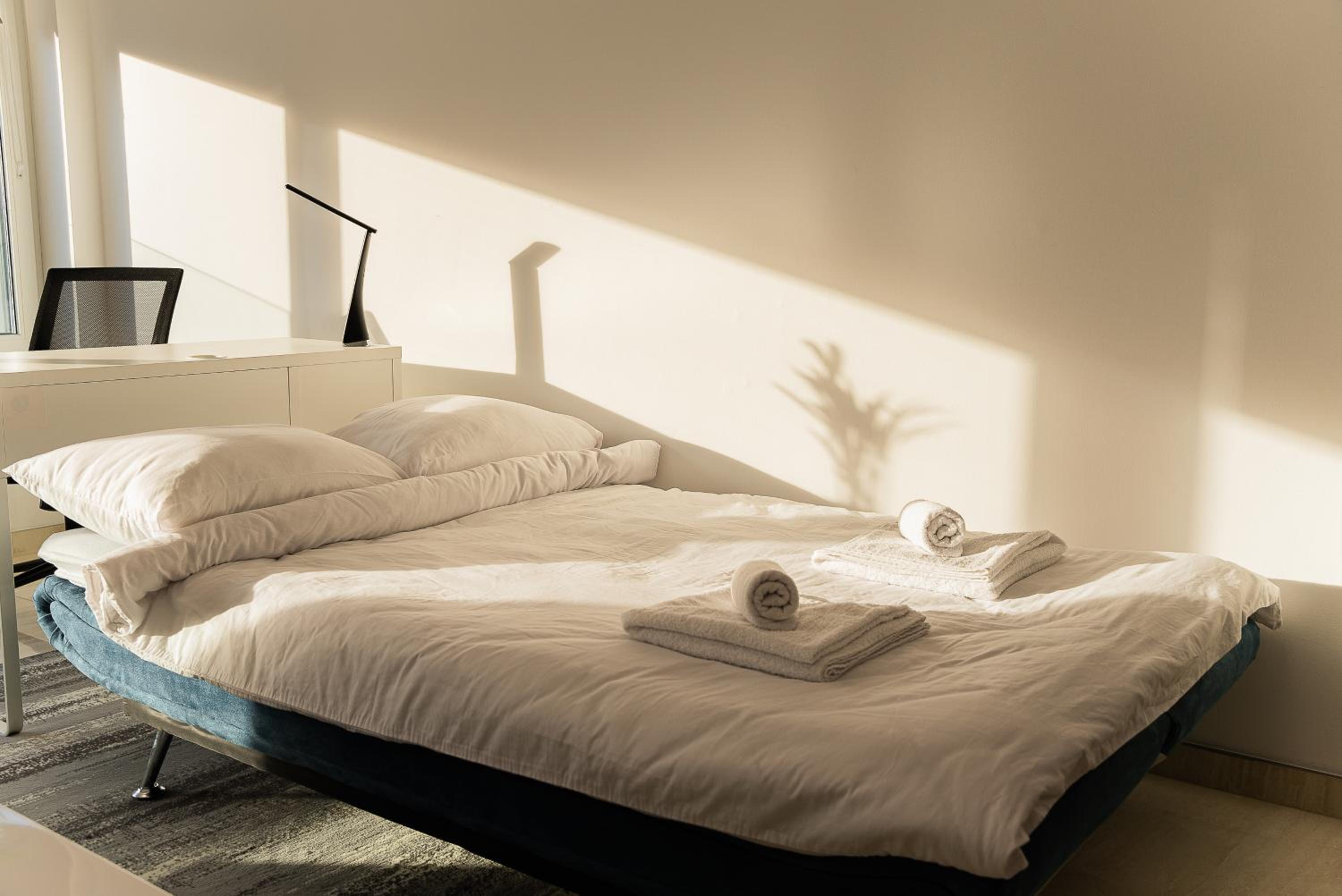 Digital Nomad Suites with Free Gym Pass and Office Setup