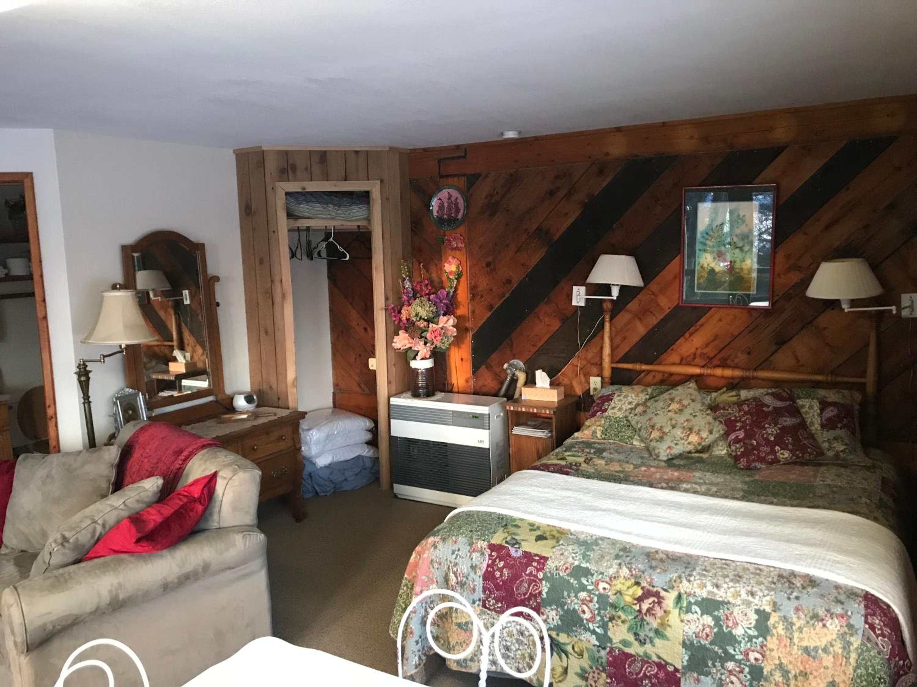 Moose twin cabin view 4