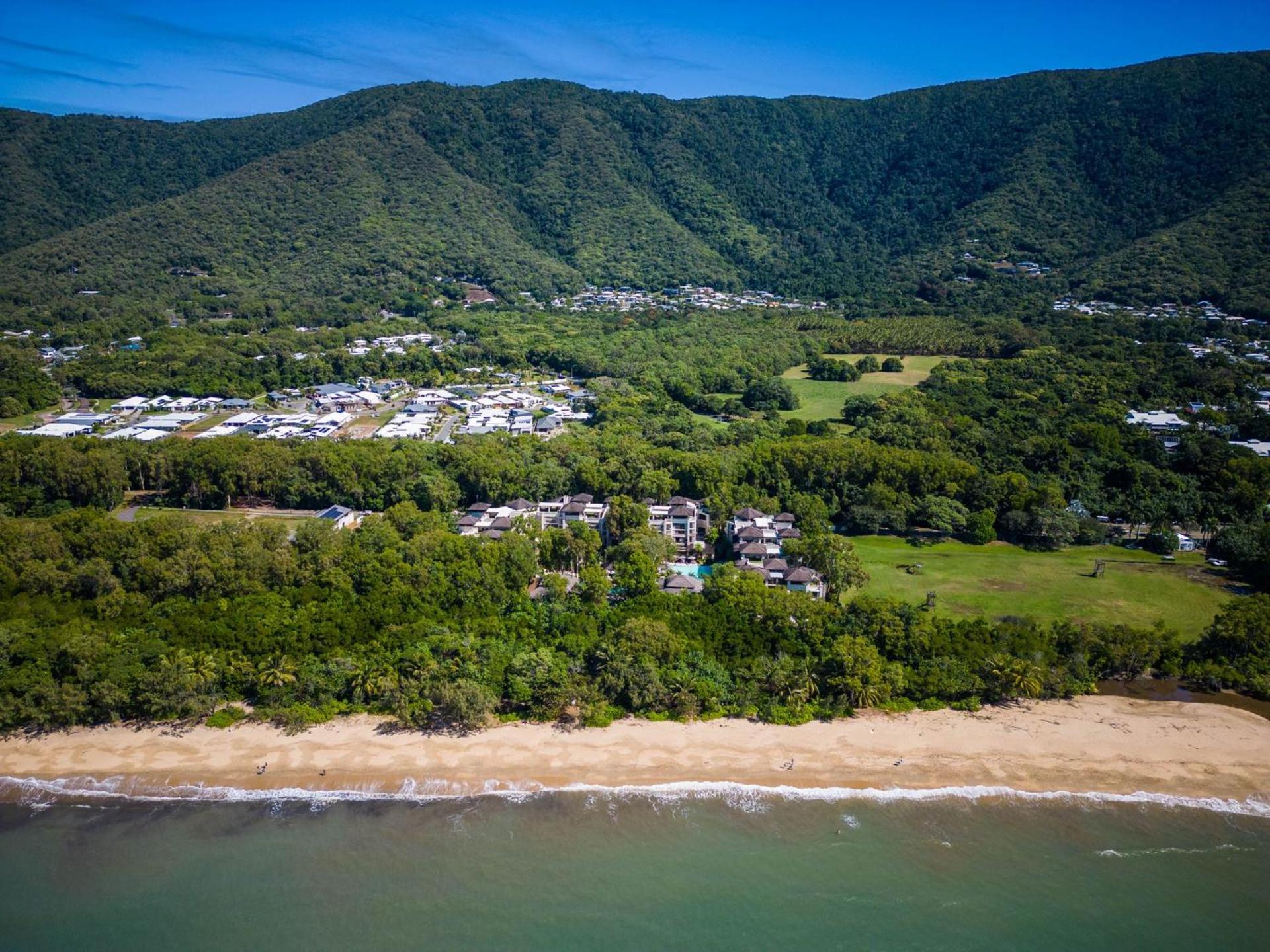 Belle Escapes Penthouse Suite 417 Sea Temple Resort Palm Cove