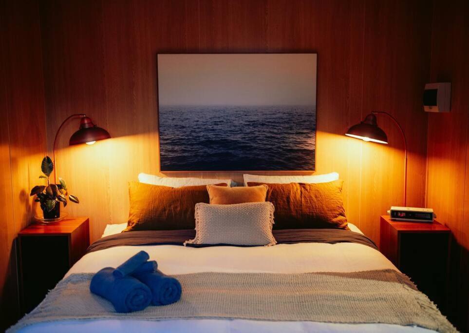 Kelp Cabin intimate, calm and restful