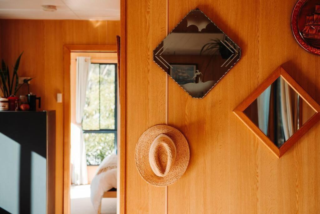 Kelp Cabin intimate, calm and restful