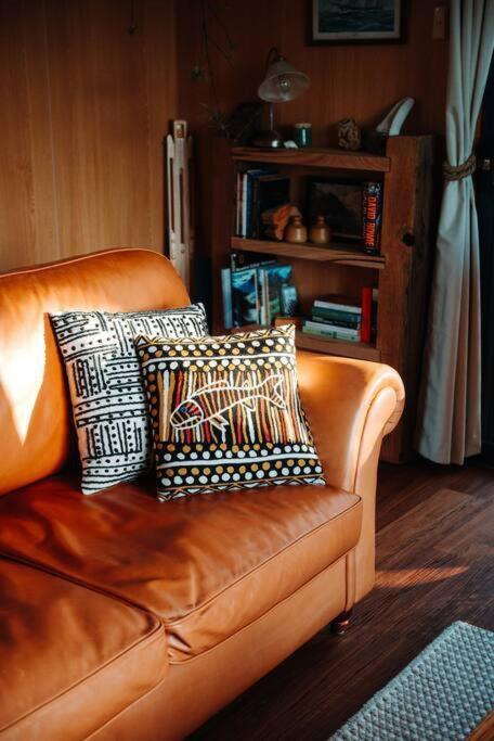 Kelp Cabin intimate, calm and restful