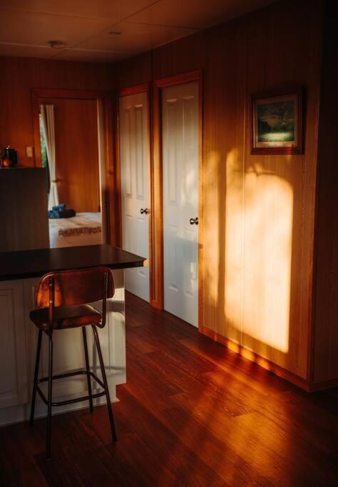 Kelp Cabin intimate, calm and restful