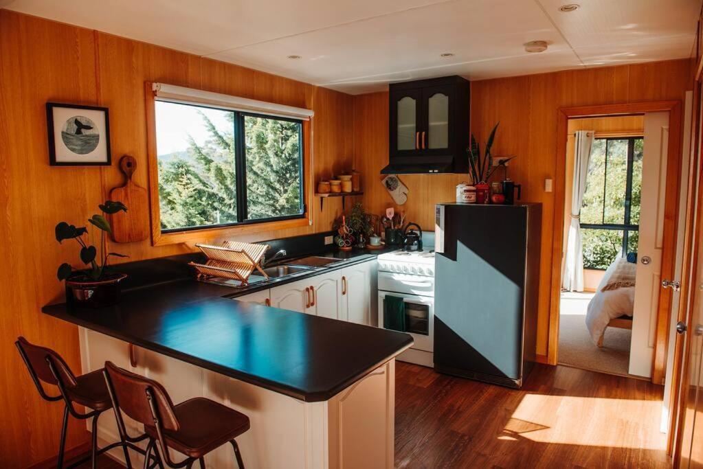 Kelp Cabin intimate, calm and restful