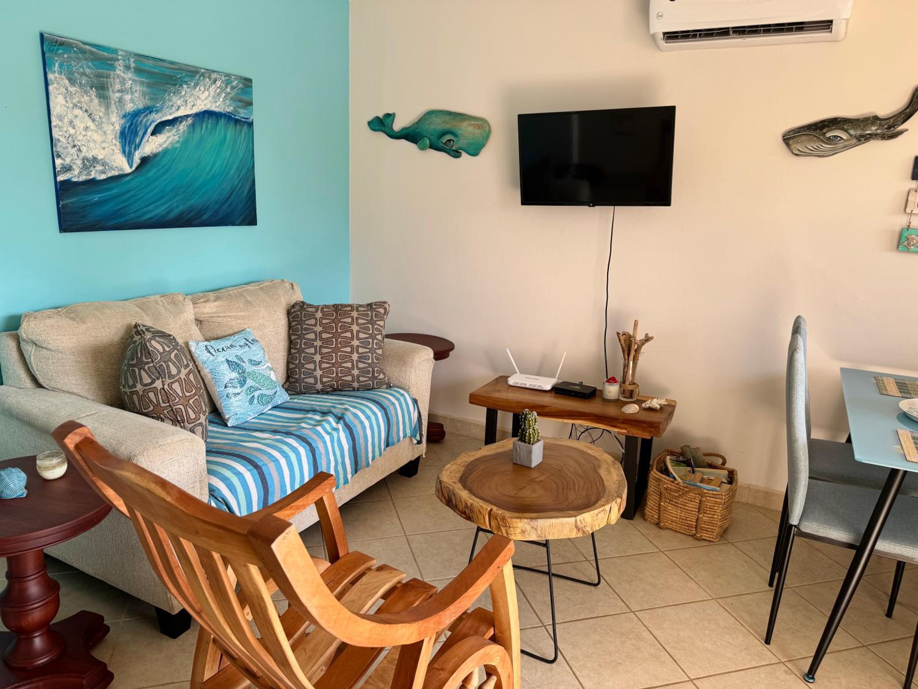 High Tide 2 bed1 bath condo Terrace