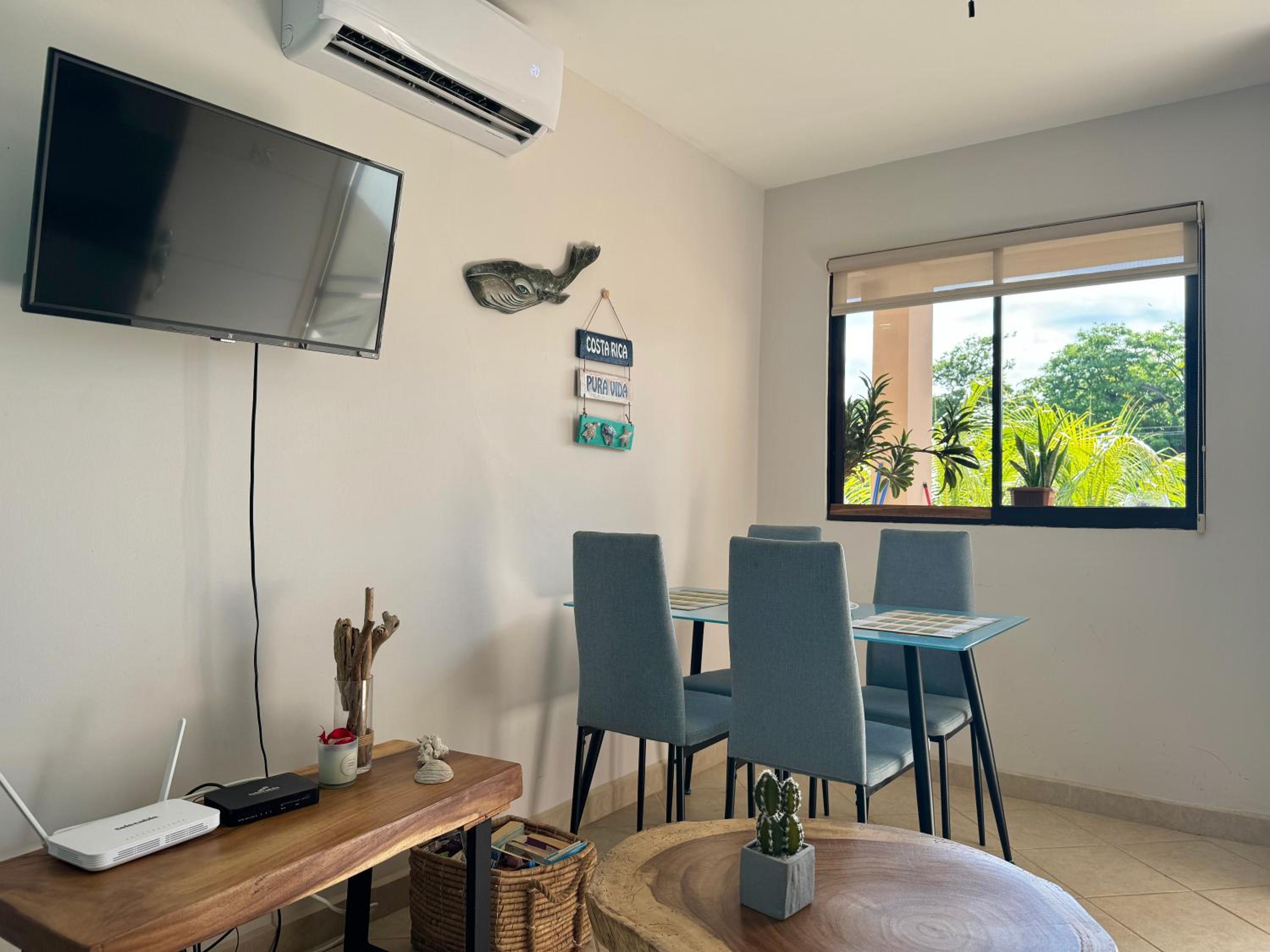 High Tide 2 bed1 bath condo Terrace