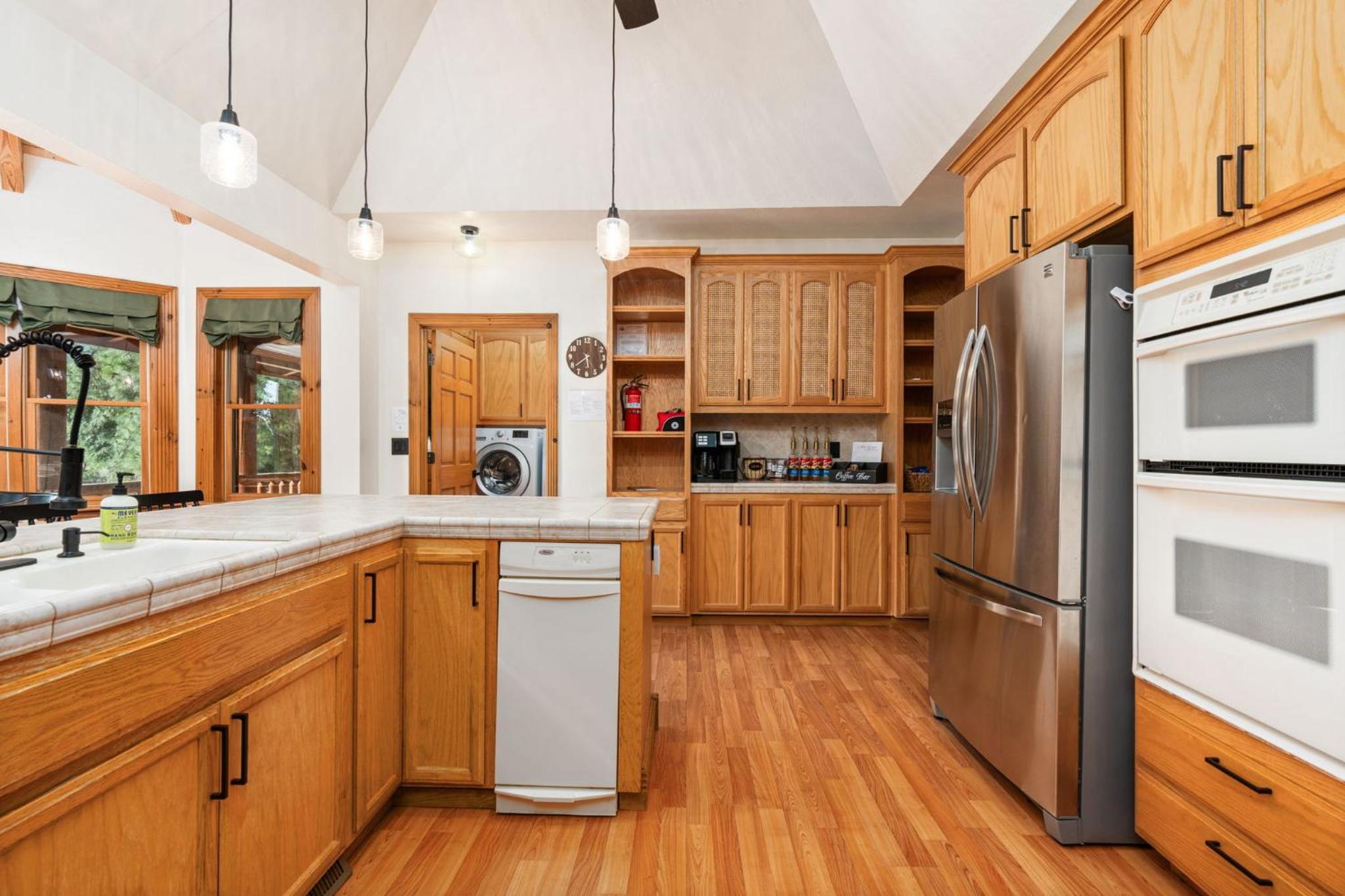 Yosemite Villa - log cabin with spectacular views & stargazing