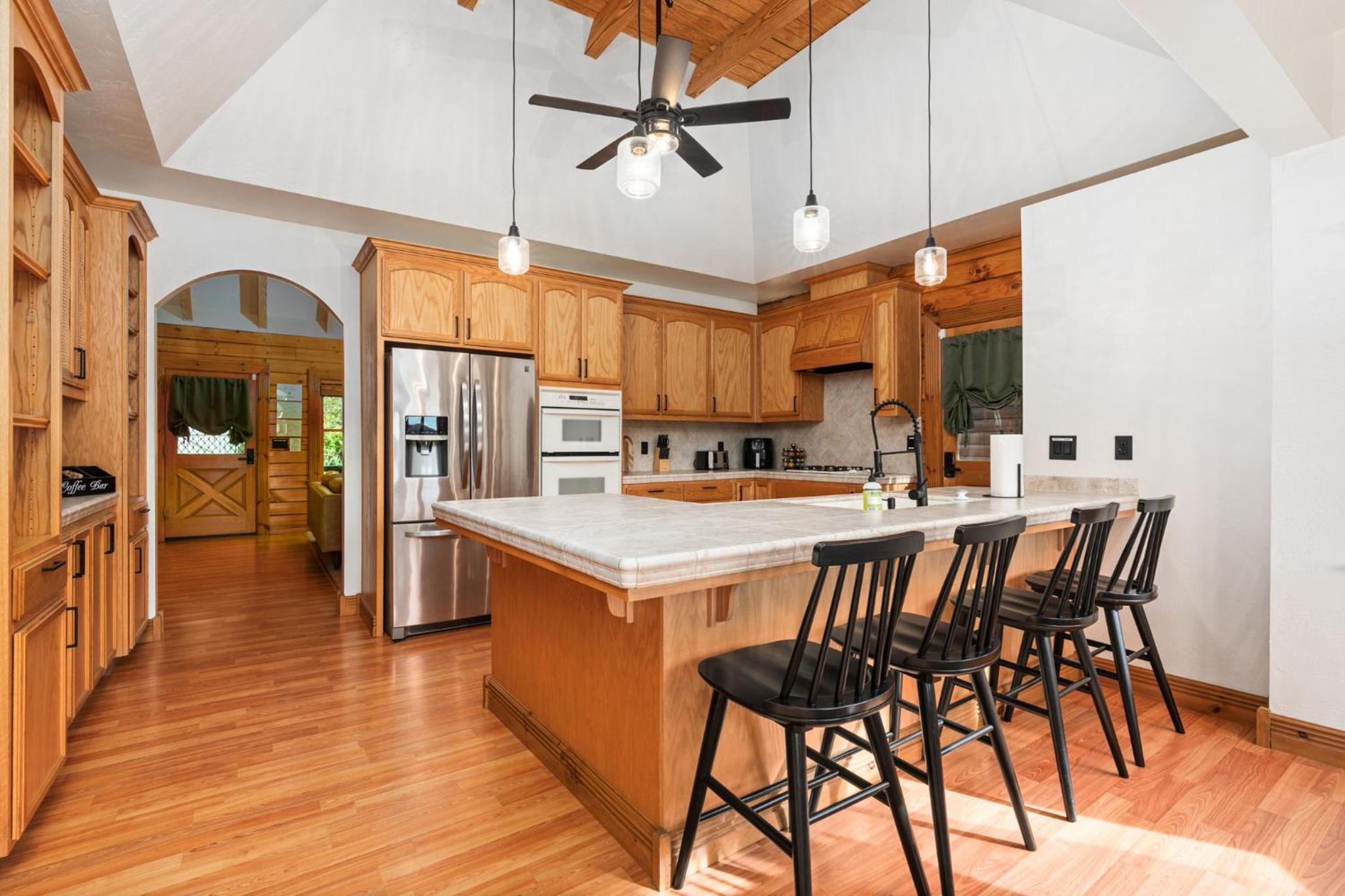 Yosemite Villa - log cabin with spectacular views & stargazing