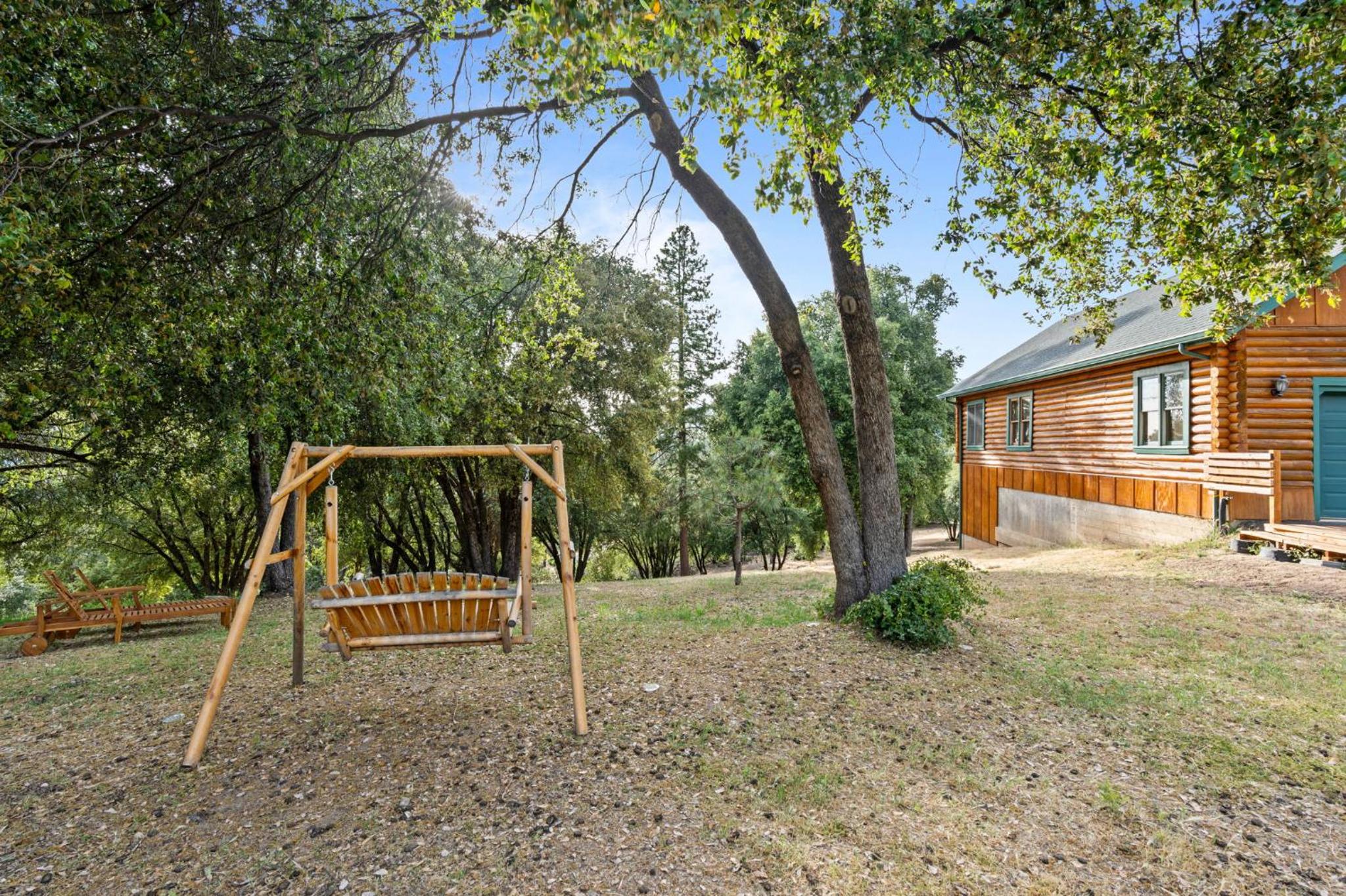 Yosemite Villa - log cabin with spectacular views & stargazing