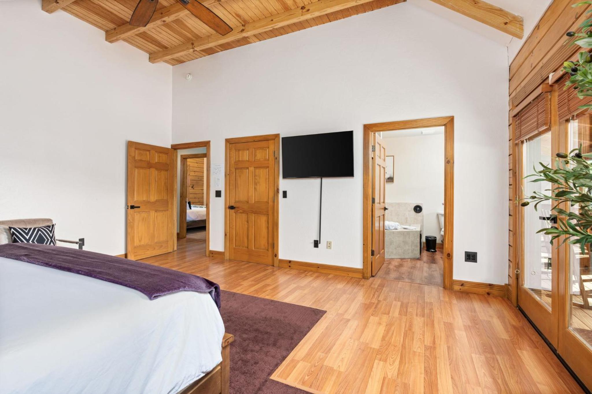 Yosemite Villa - log cabin with spectacular views & stargazing