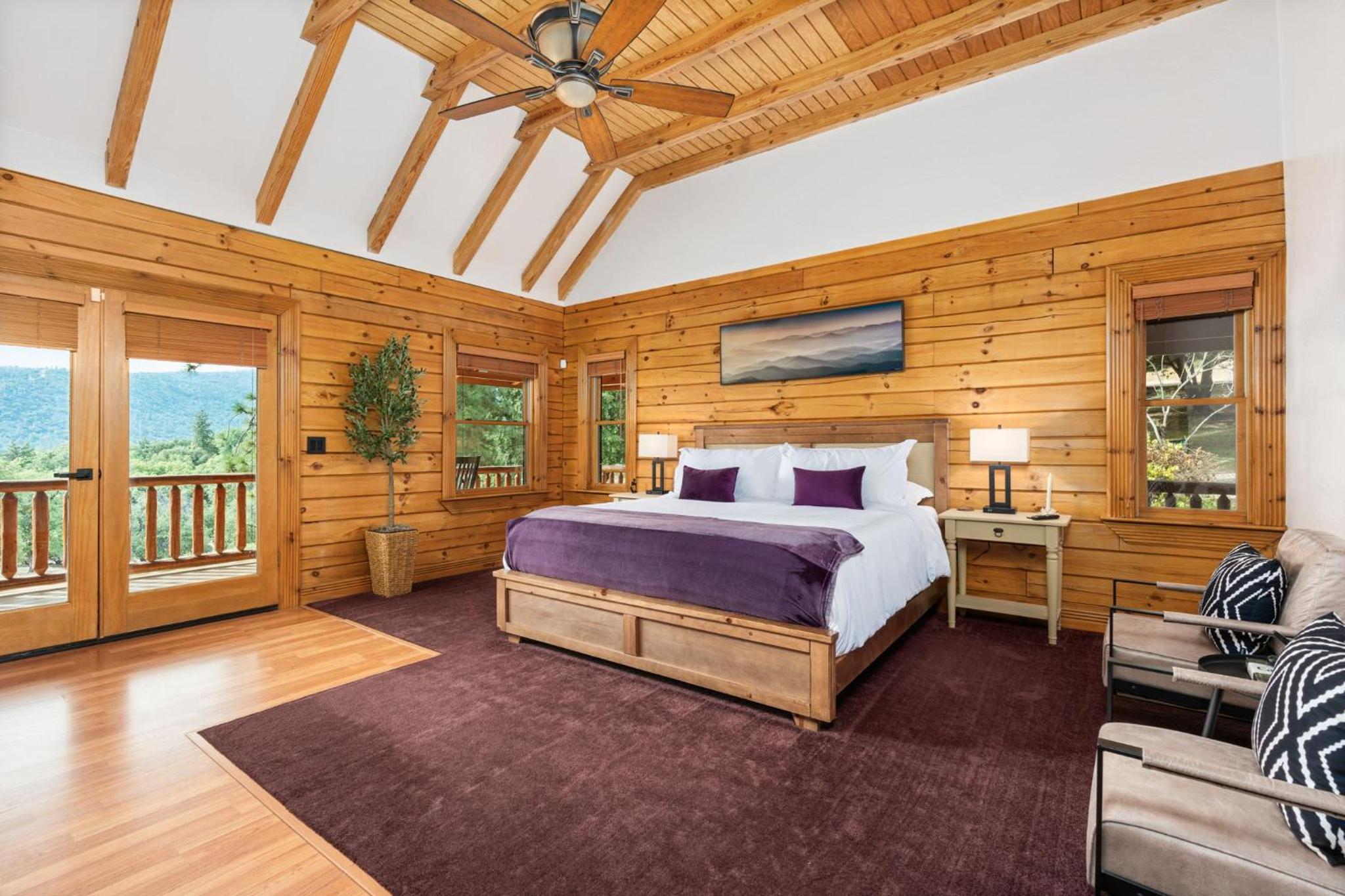 Yosemite Villa - log cabin with spectacular views & stargazing