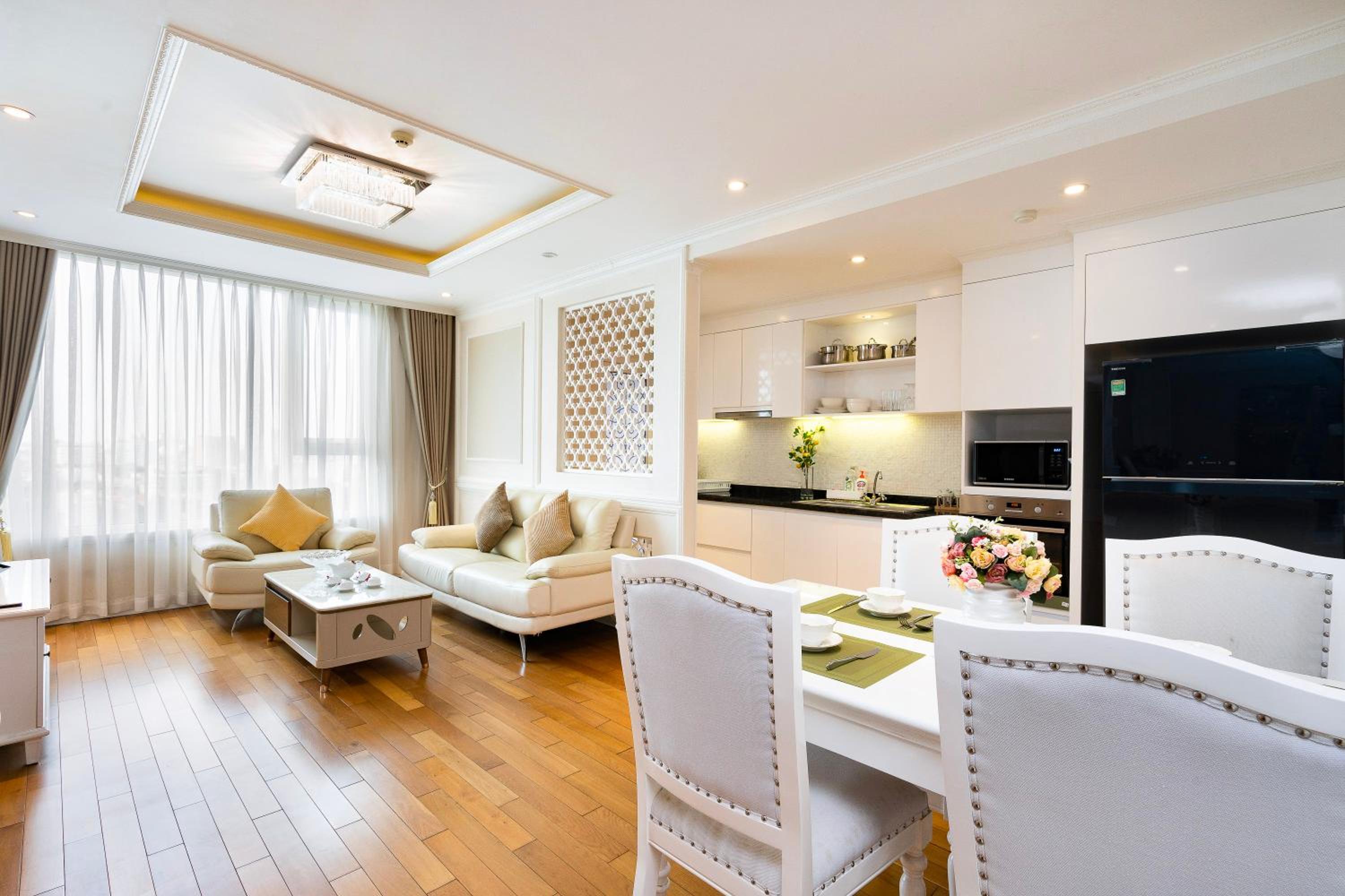 2BR 3BR Luxury Apartment Sky Pool