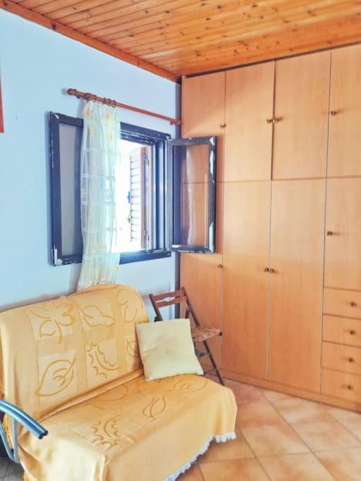 Amazing Beachfront Katakolo House Swim & Stay