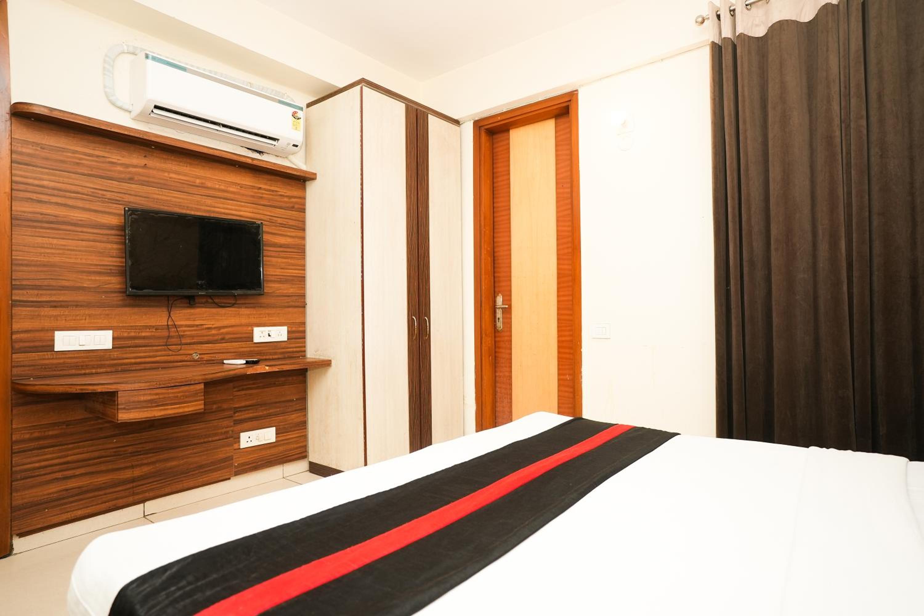 Hotel A R Residency