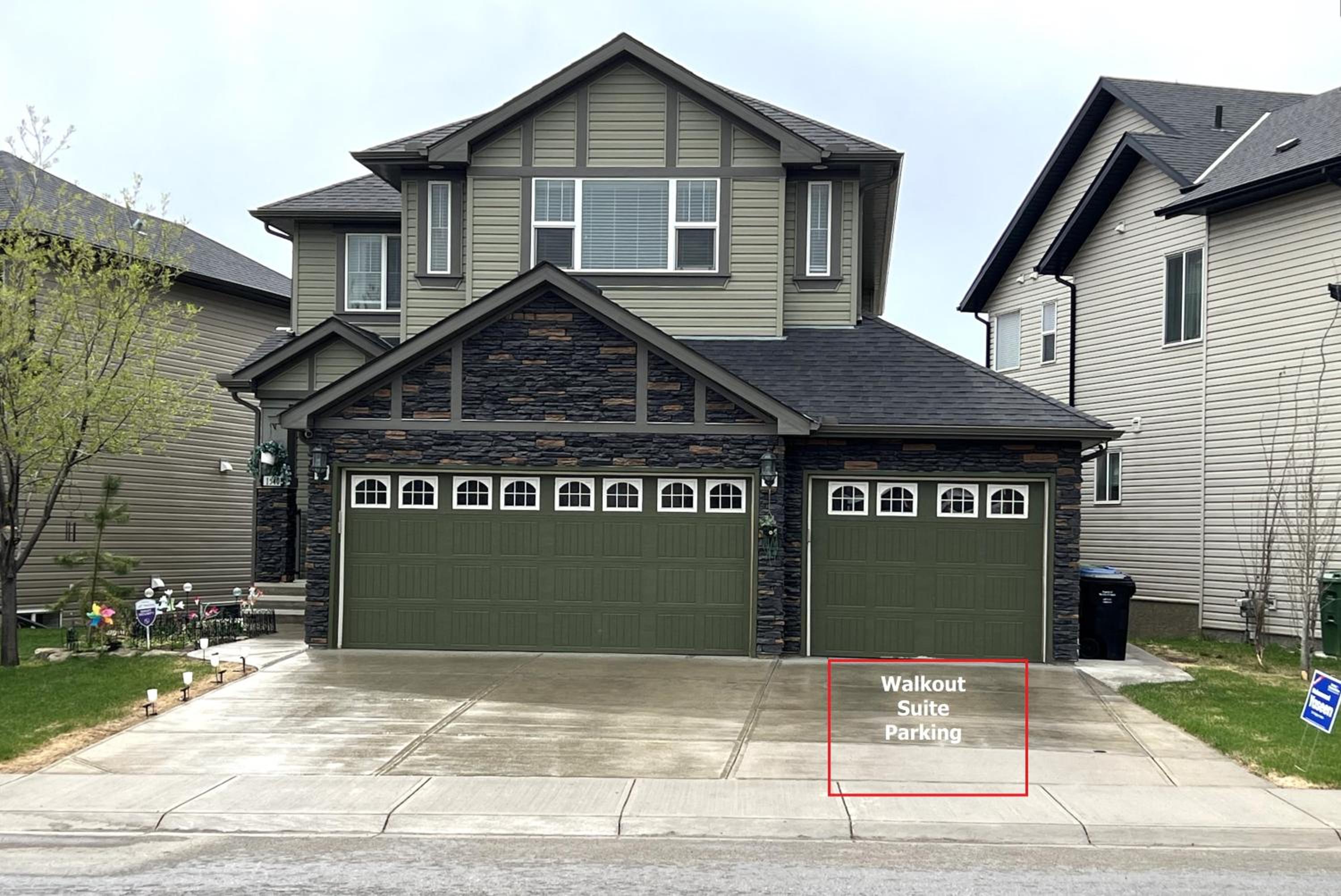 Spacious Private Walkout Entire Suite Close to YYC, DT, Shops, Stampede & Mountains with many Amenities in Panorama Hills NW - 4 Can Sleep