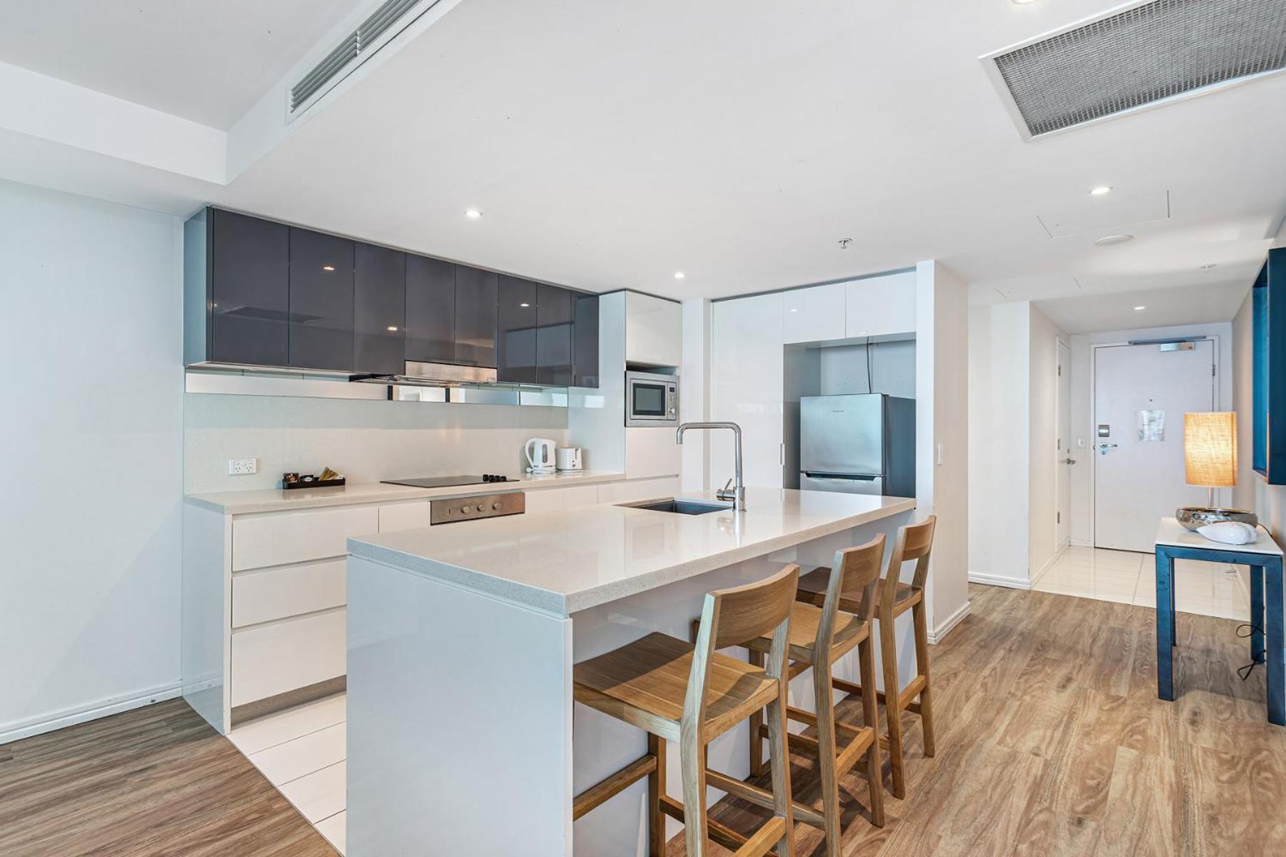 Paradise living at Hilton with stunning ocean view