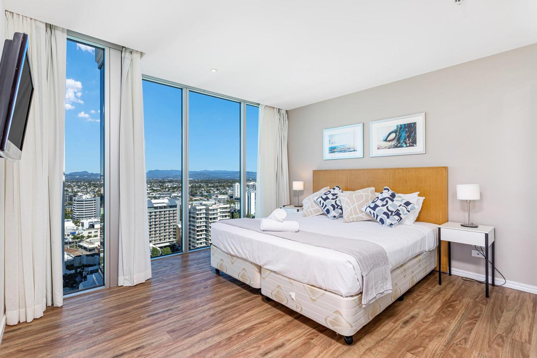 Paradise living at Hilton with stunning ocean view