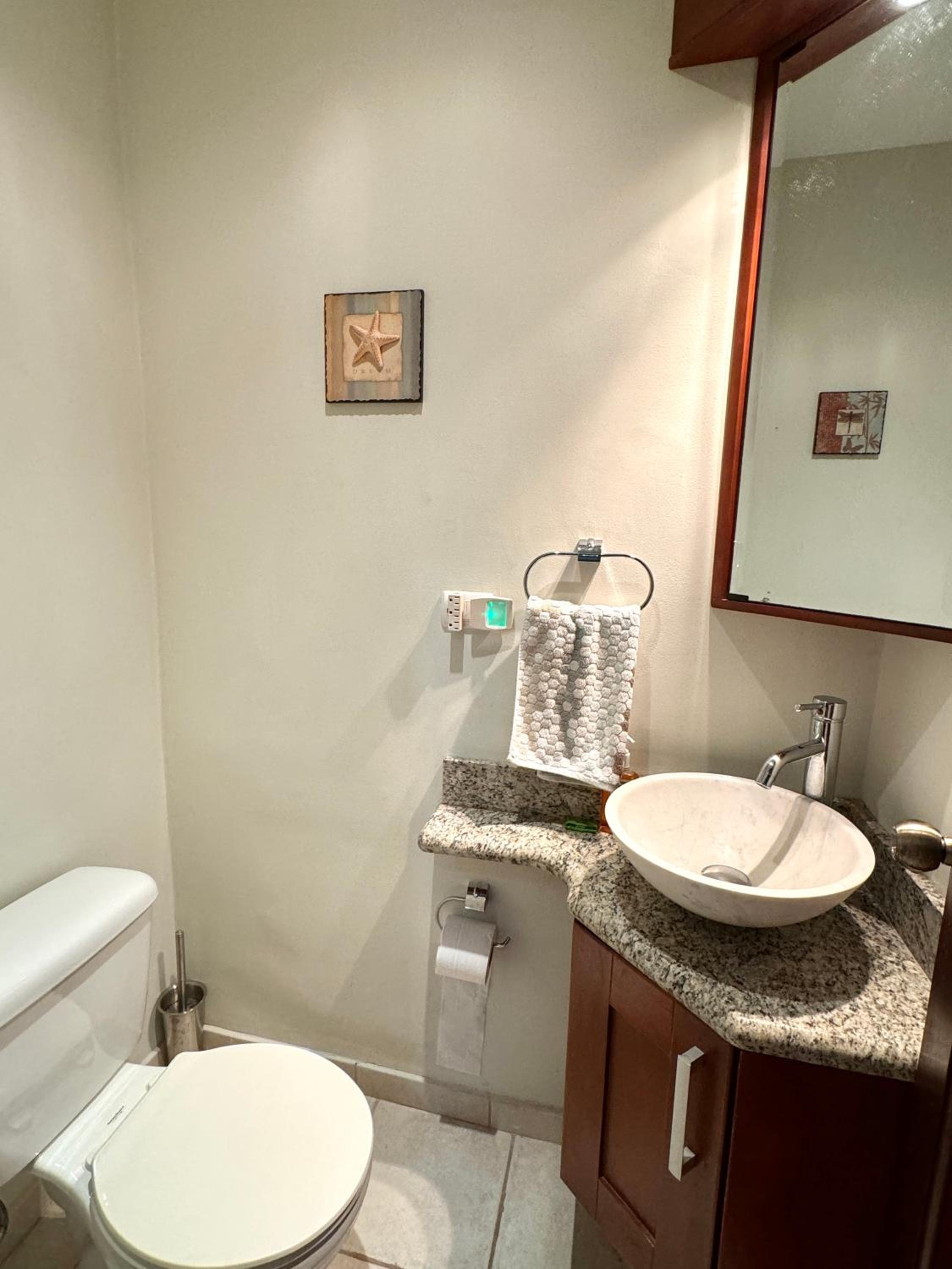 Breezy Paradise 2 bed2bath with mountain view