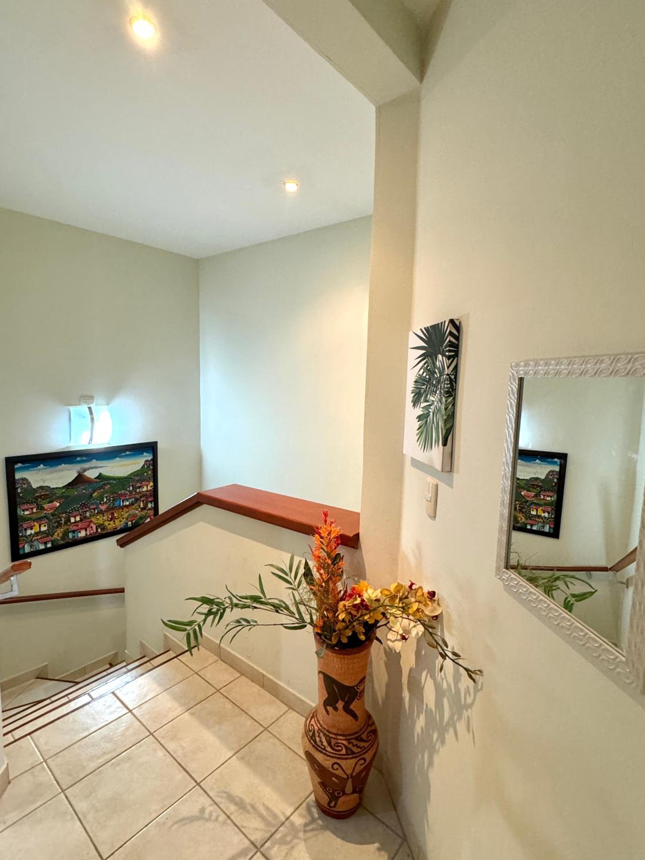 Breezy Paradise 2 bed2bath with mountain view