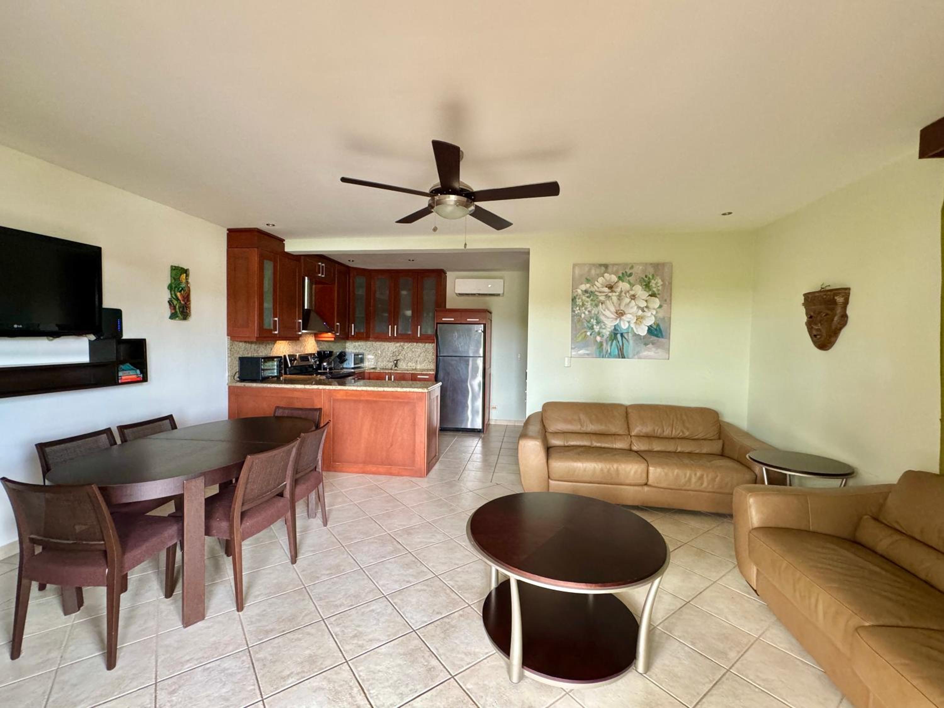 Breezy Paradise 2 bed2bath with mountain view