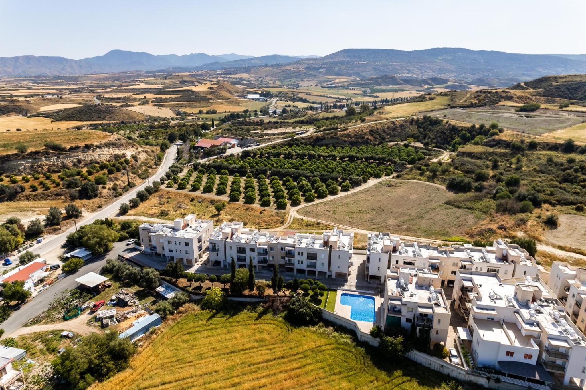 Steni Views Apartment by Ezoria Villas