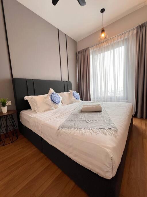 Tropicana 218 Spacious Luxury City 3BedRoom 3 Car park 11pax photo 4