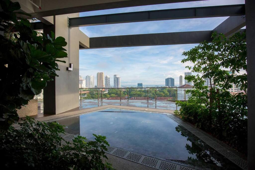 Tropicana 218 Spacious Luxury City 3BedRoom 3 Car park 11pax photo 5