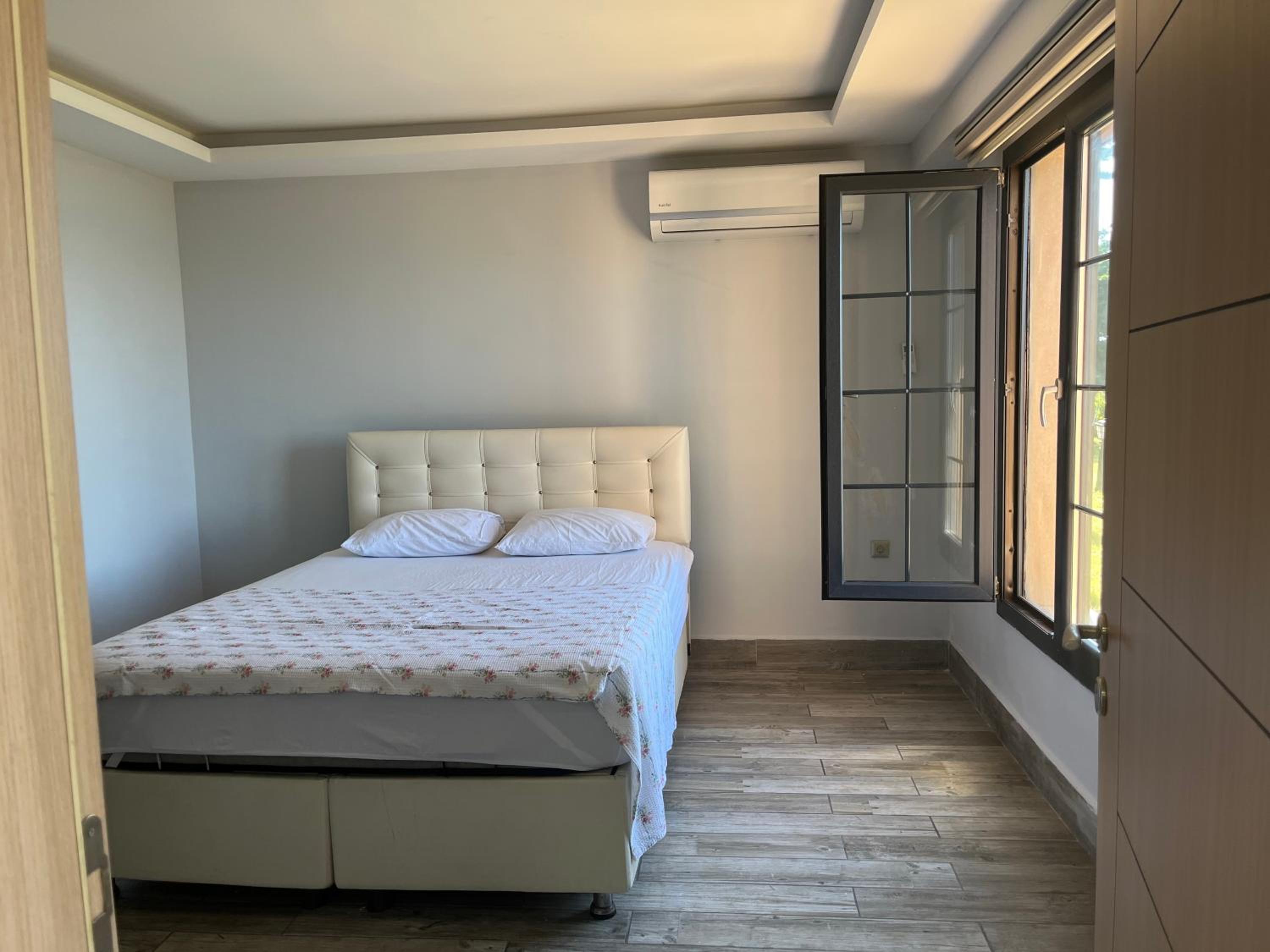 Seyran Seaside Apartments - 1-garden floor view 4